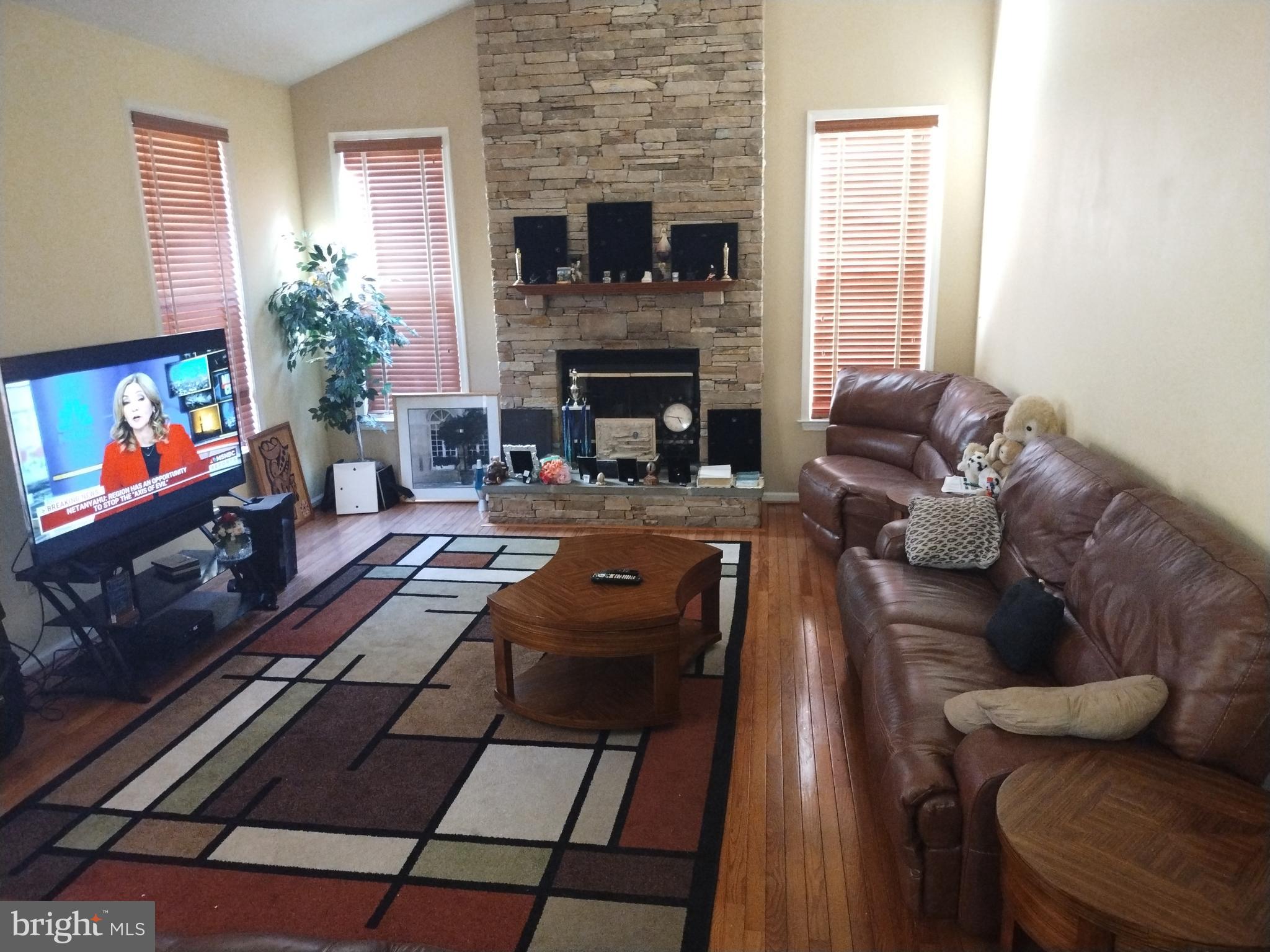 Real estate listing preview #28