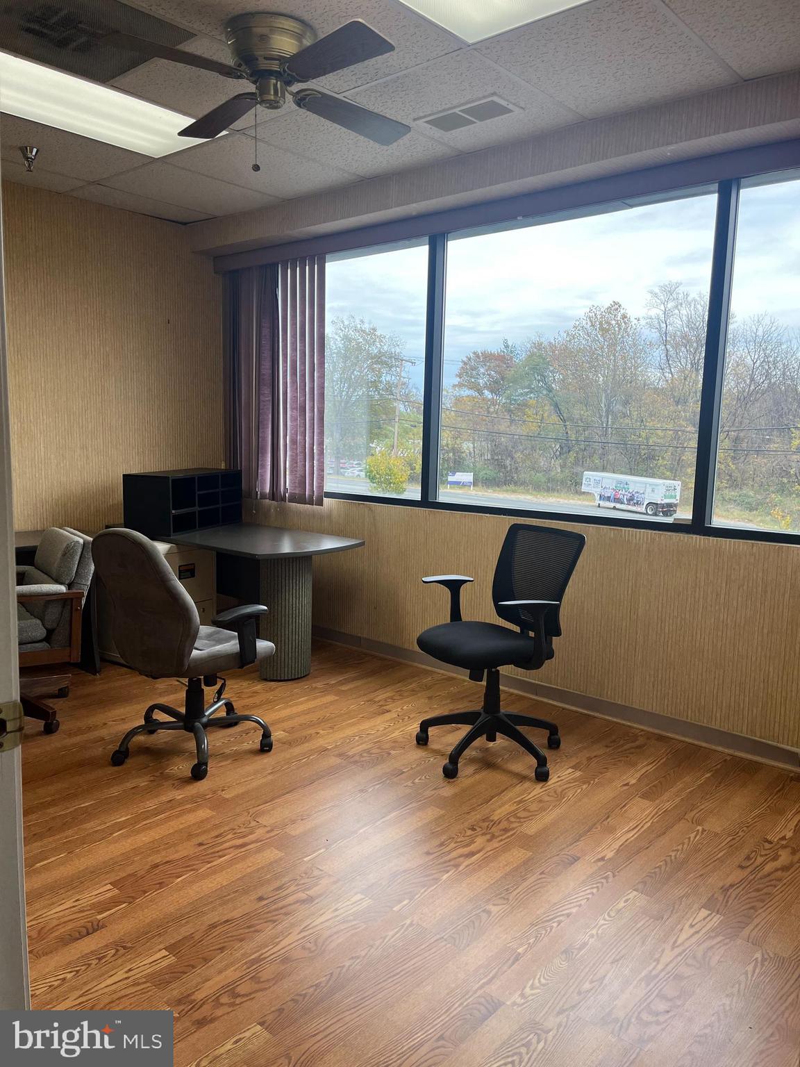 Real estate listing preview #4