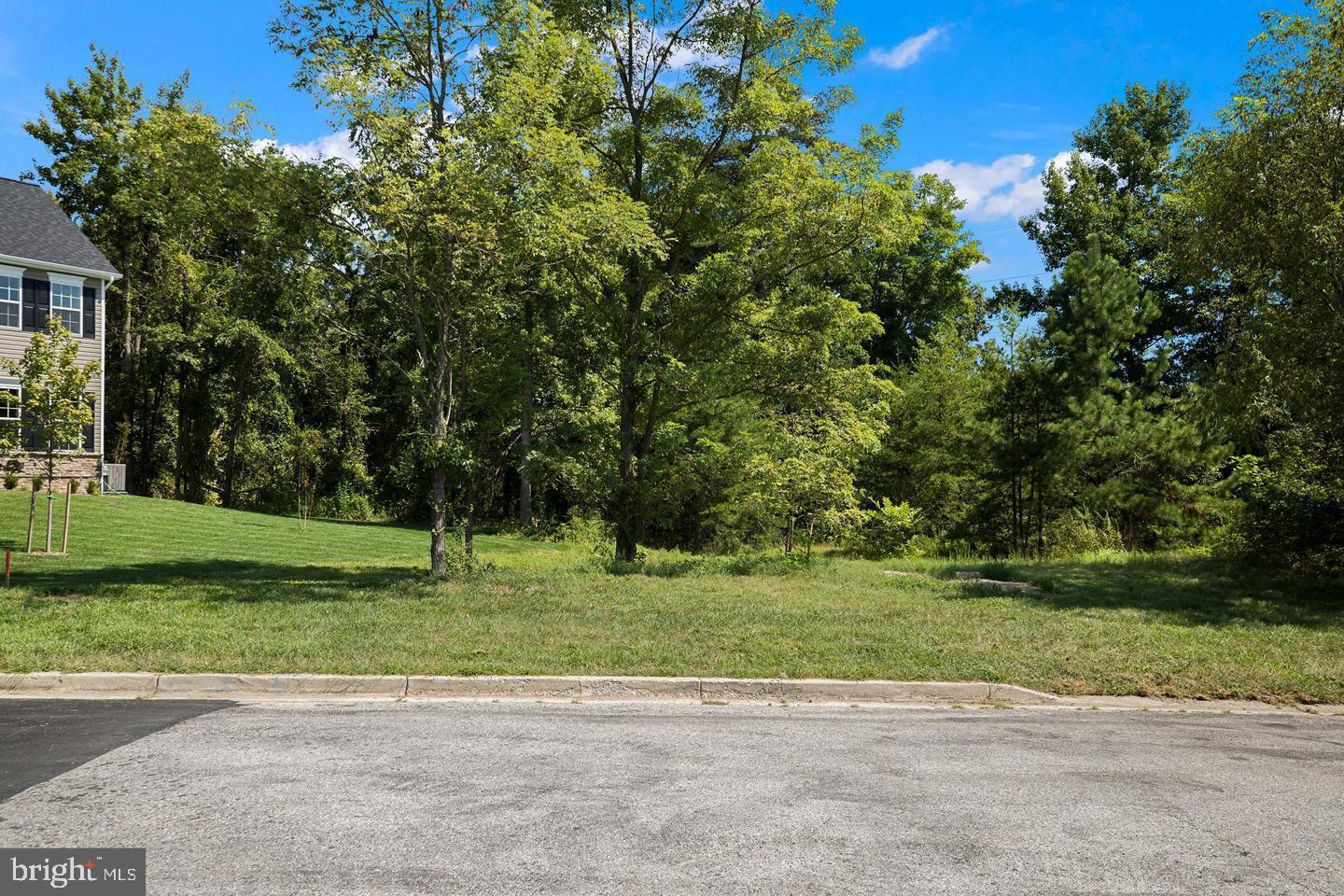 Real estate listing preview #8