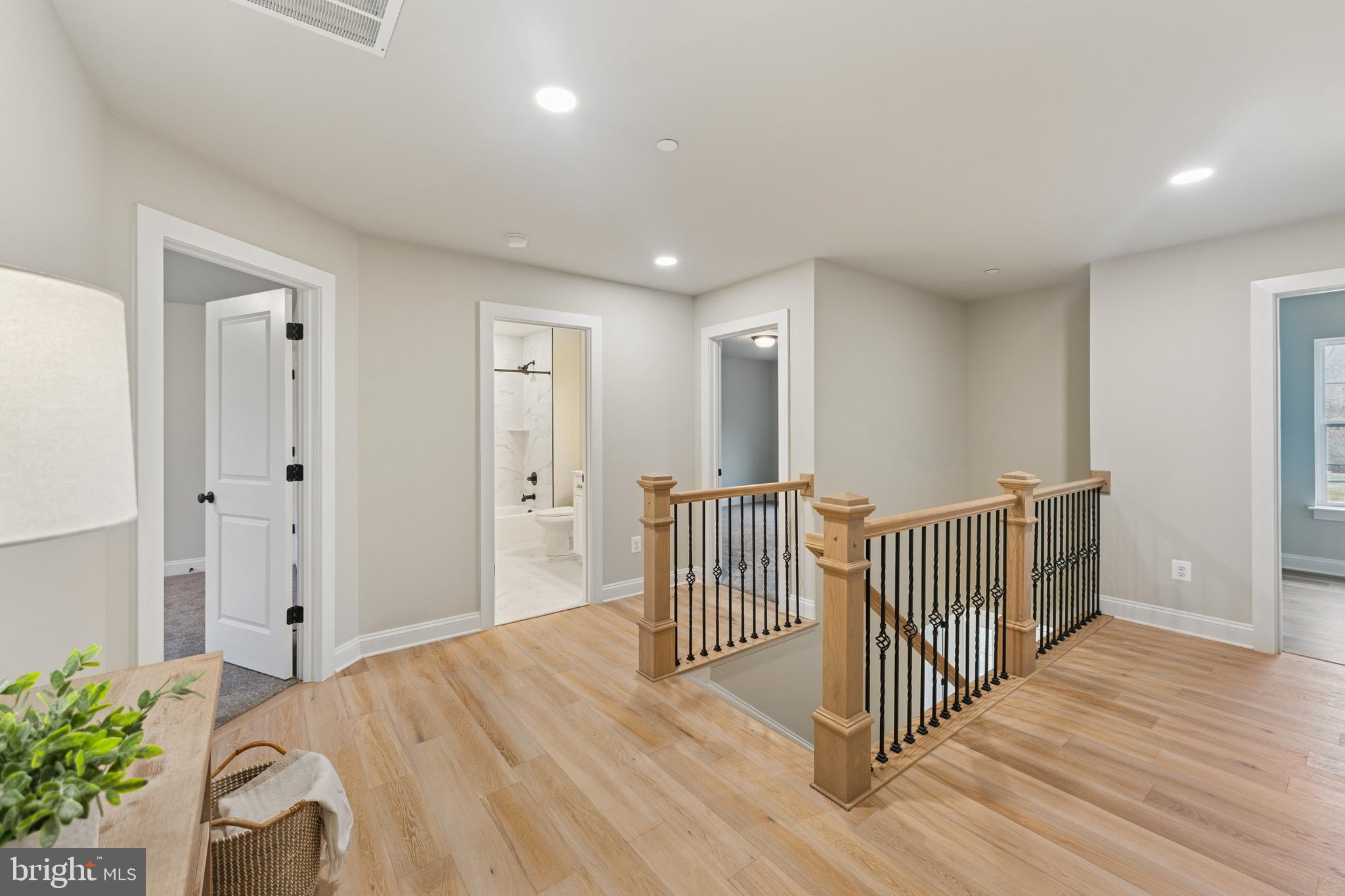 Real estate listing preview #22