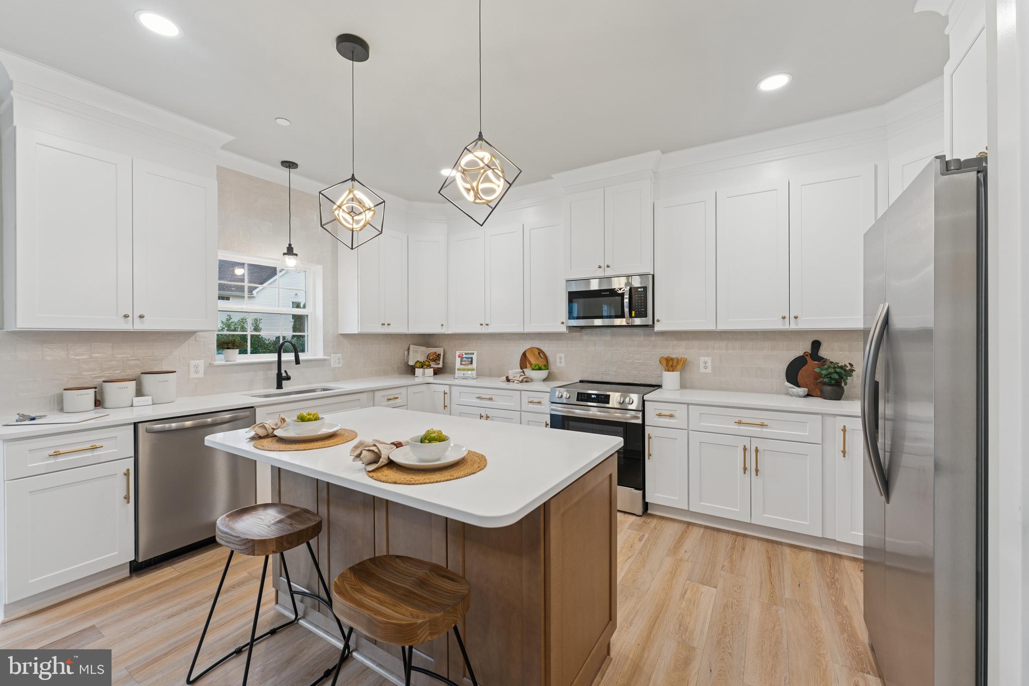 Real estate listing preview #6