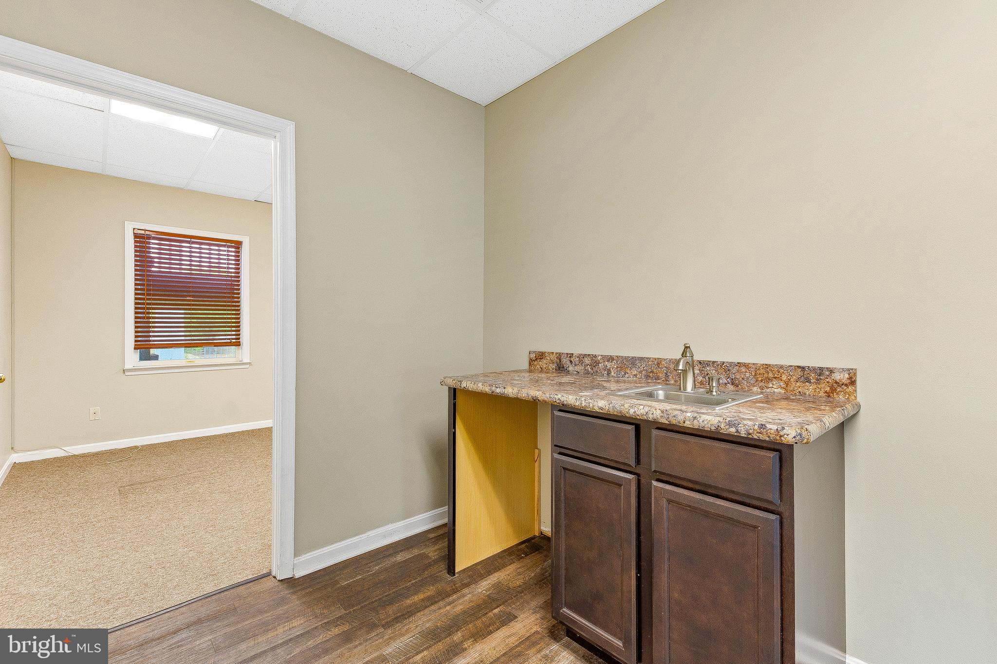 Real estate listing preview #6