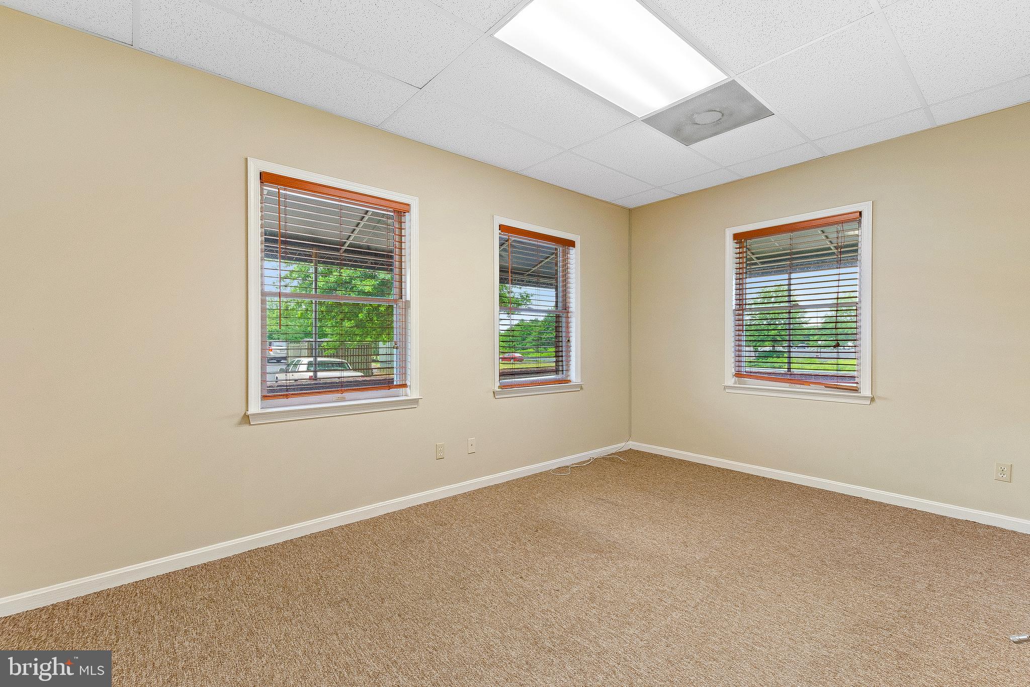 Real estate listing preview #10