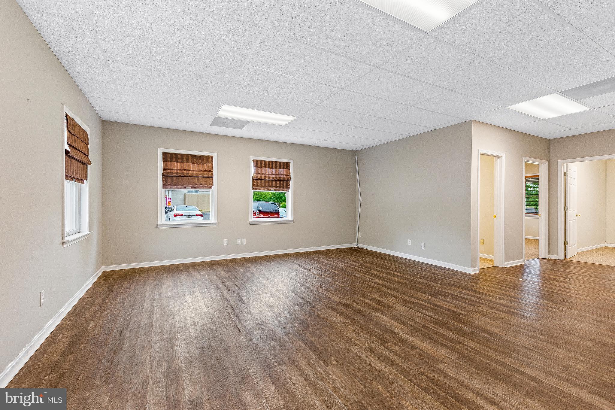 Real estate listing preview #4