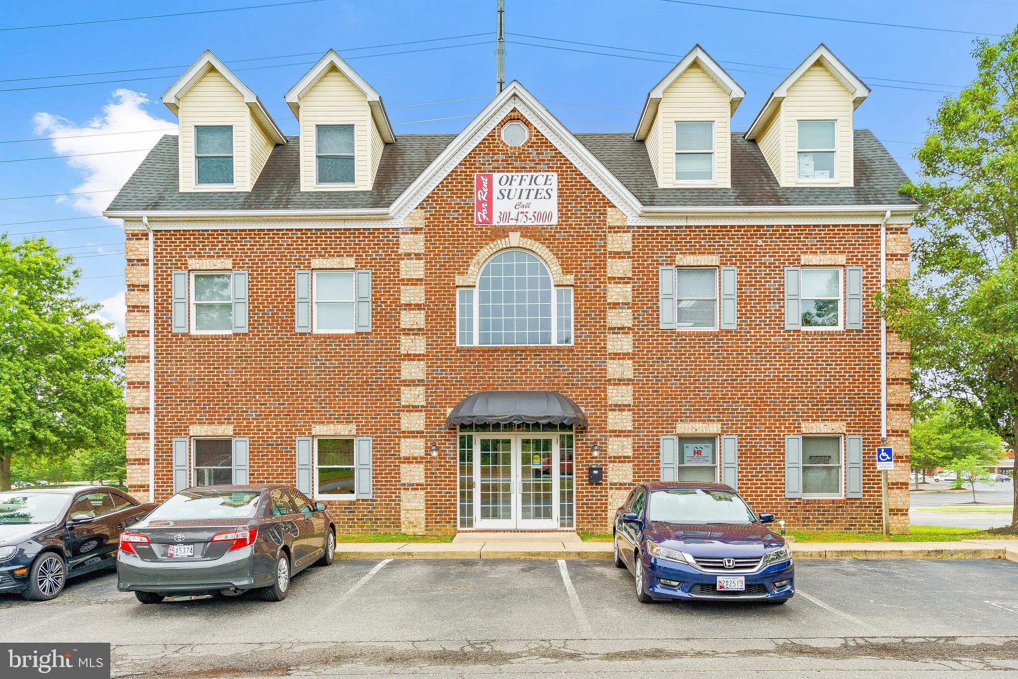 Real estate listing preview #1