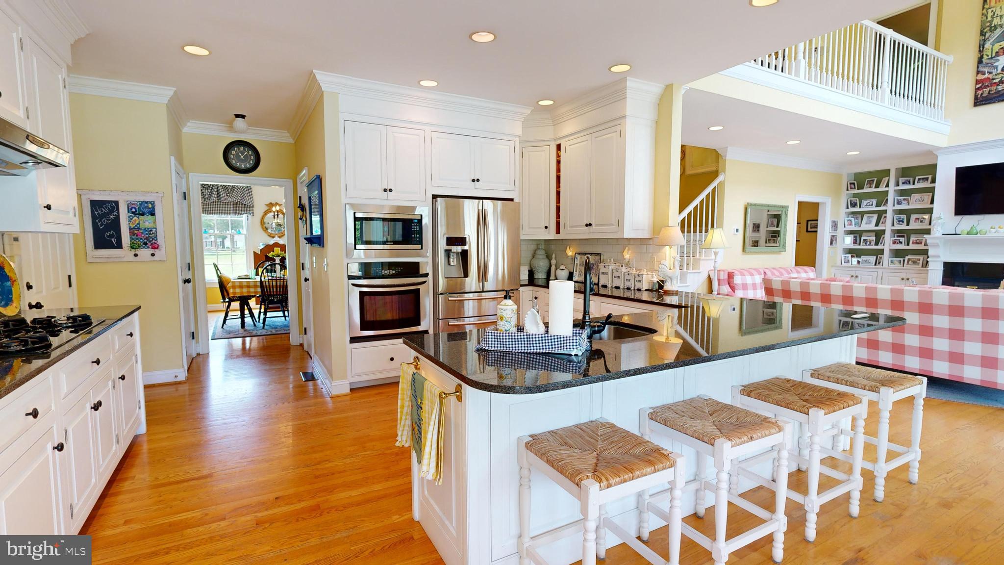 Real estate listing preview #4