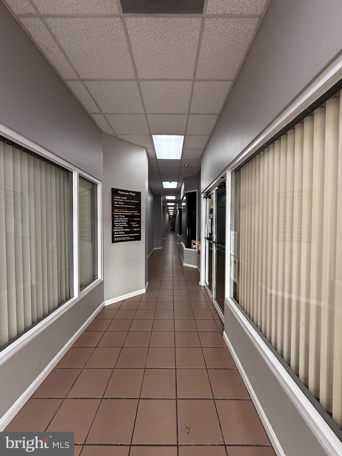 Real estate listing preview #5