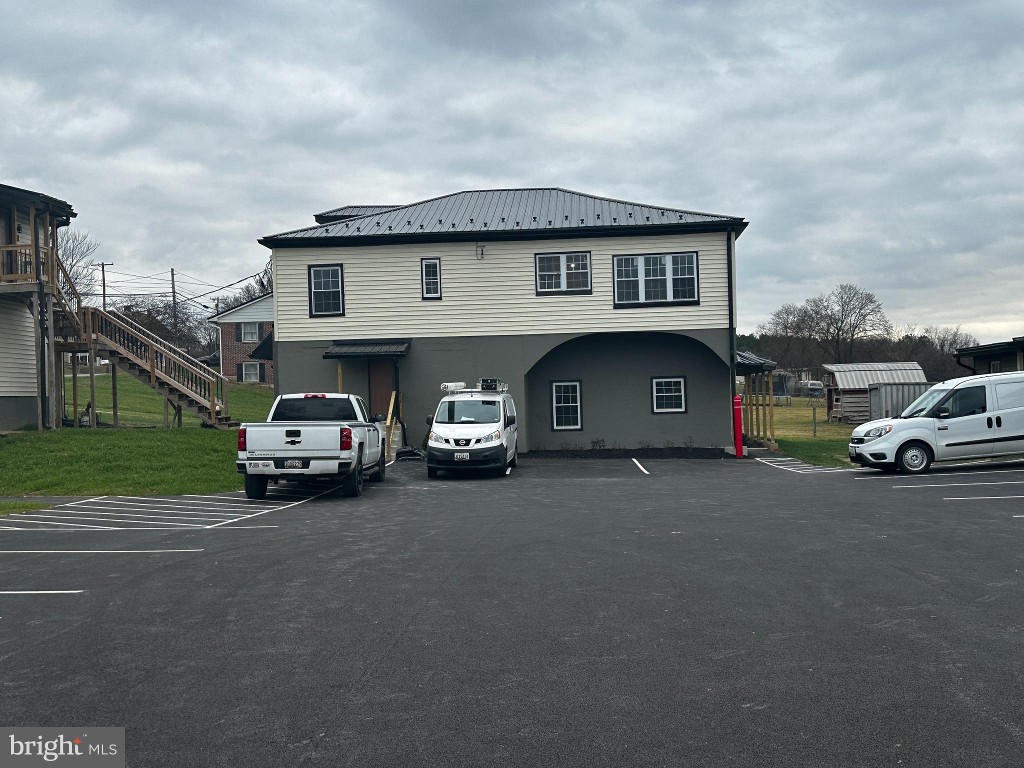 Real estate listing preview #10