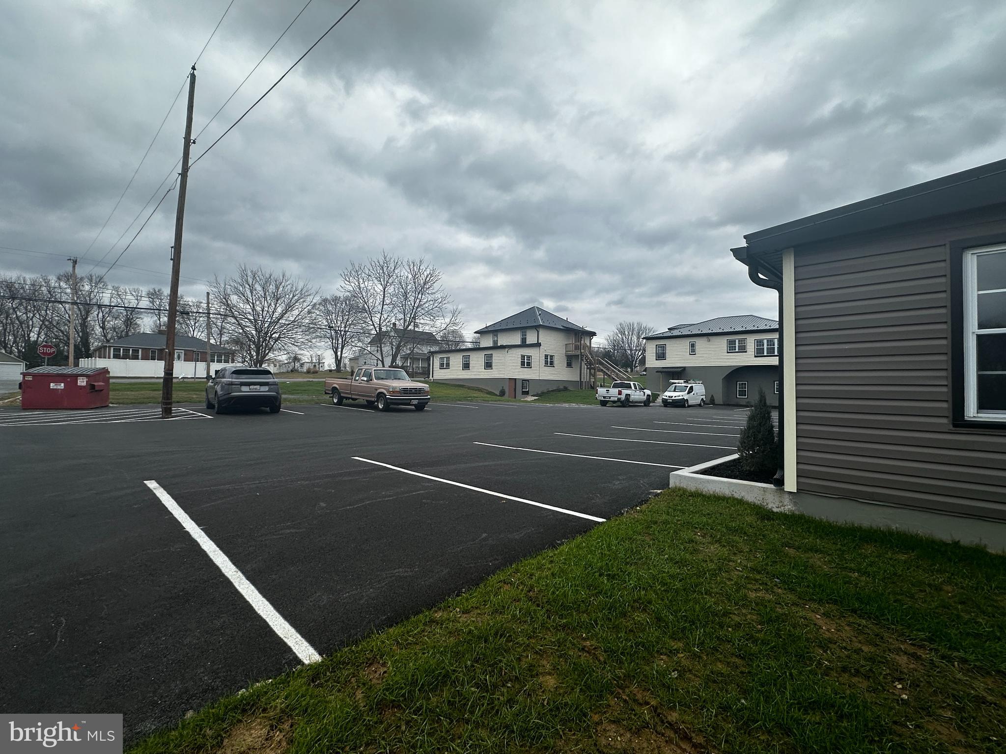 Real estate listing preview #14