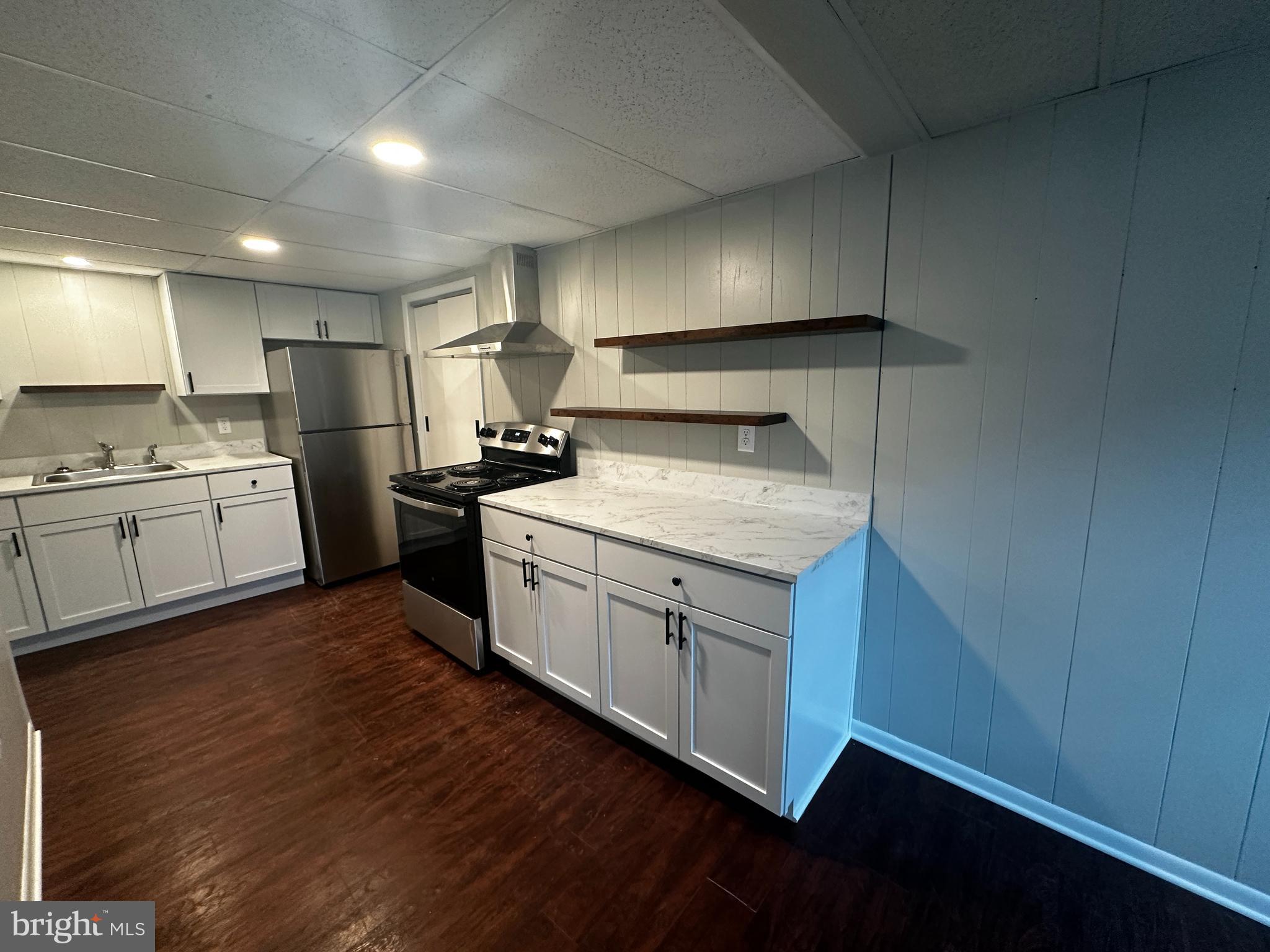 Real estate listing preview #24