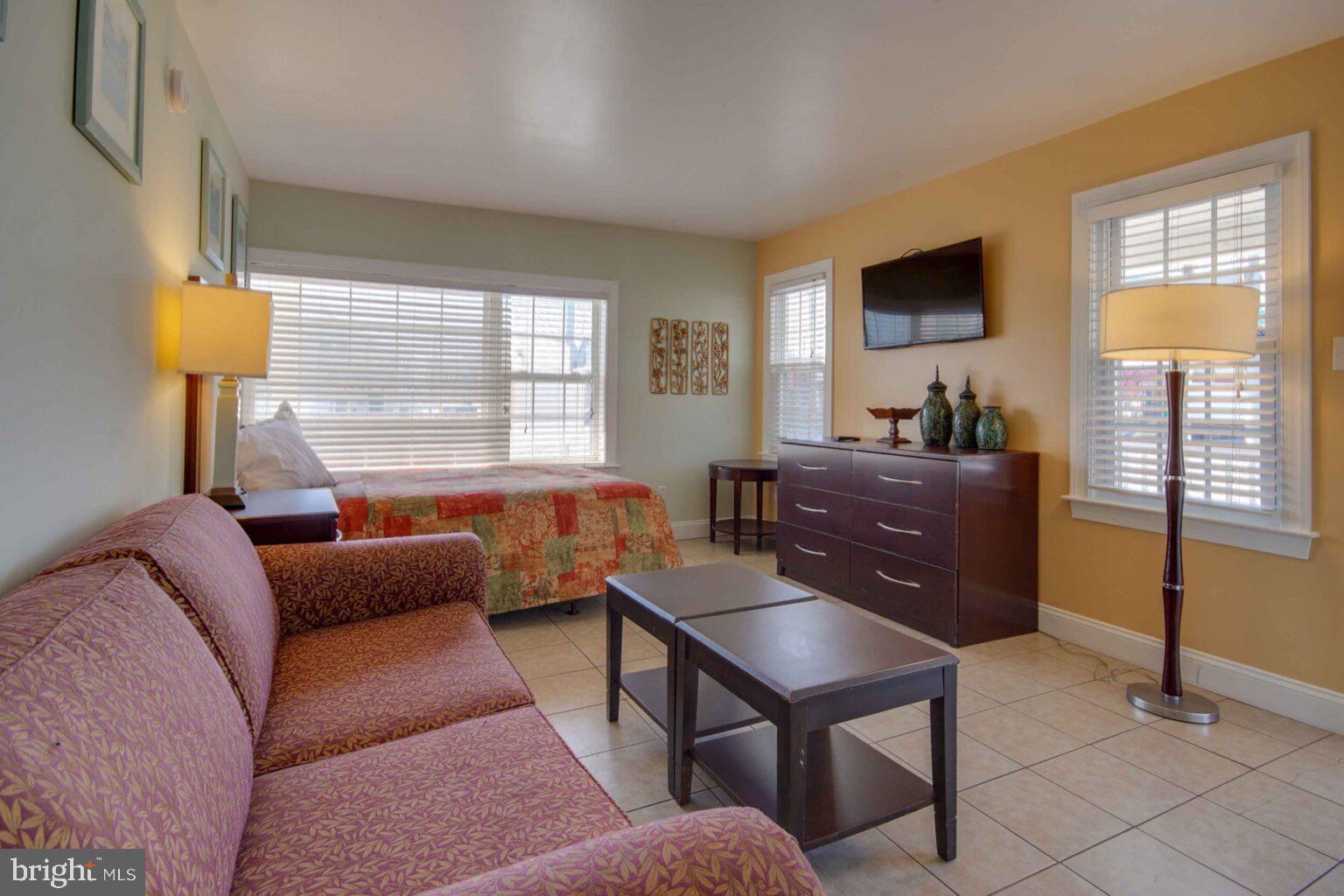 Real estate listing preview #2