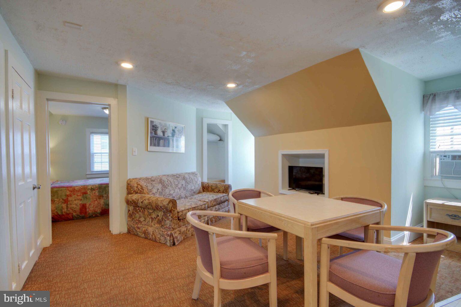 Real estate listing preview #3