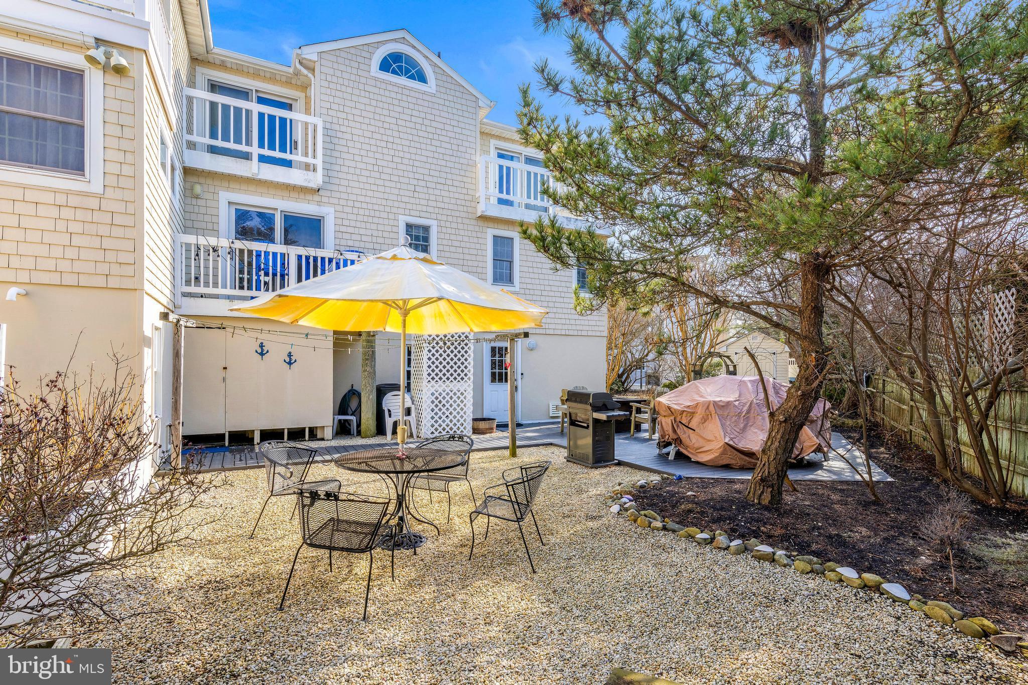 Real estate listing preview #24