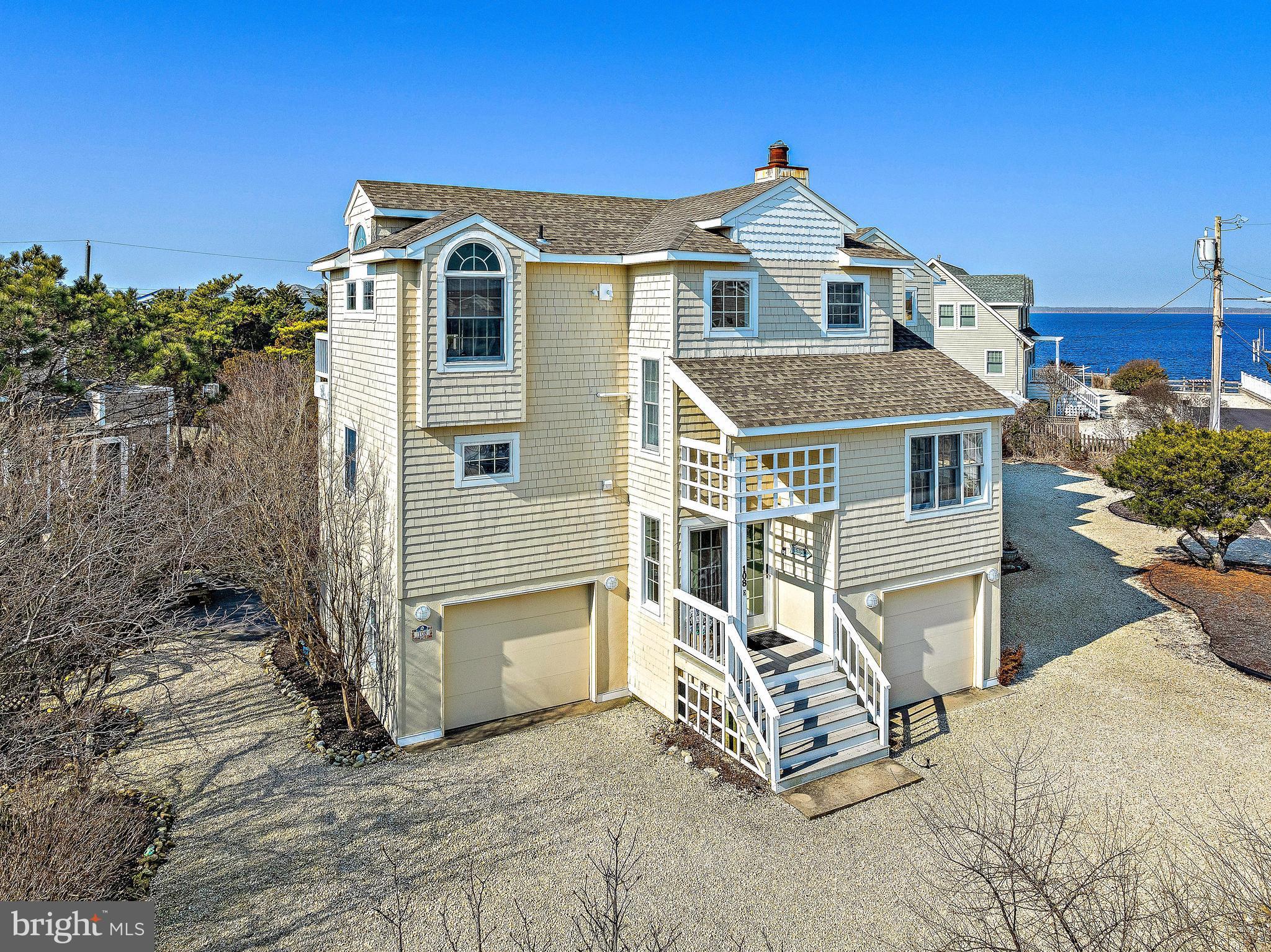 Real estate listing preview #3