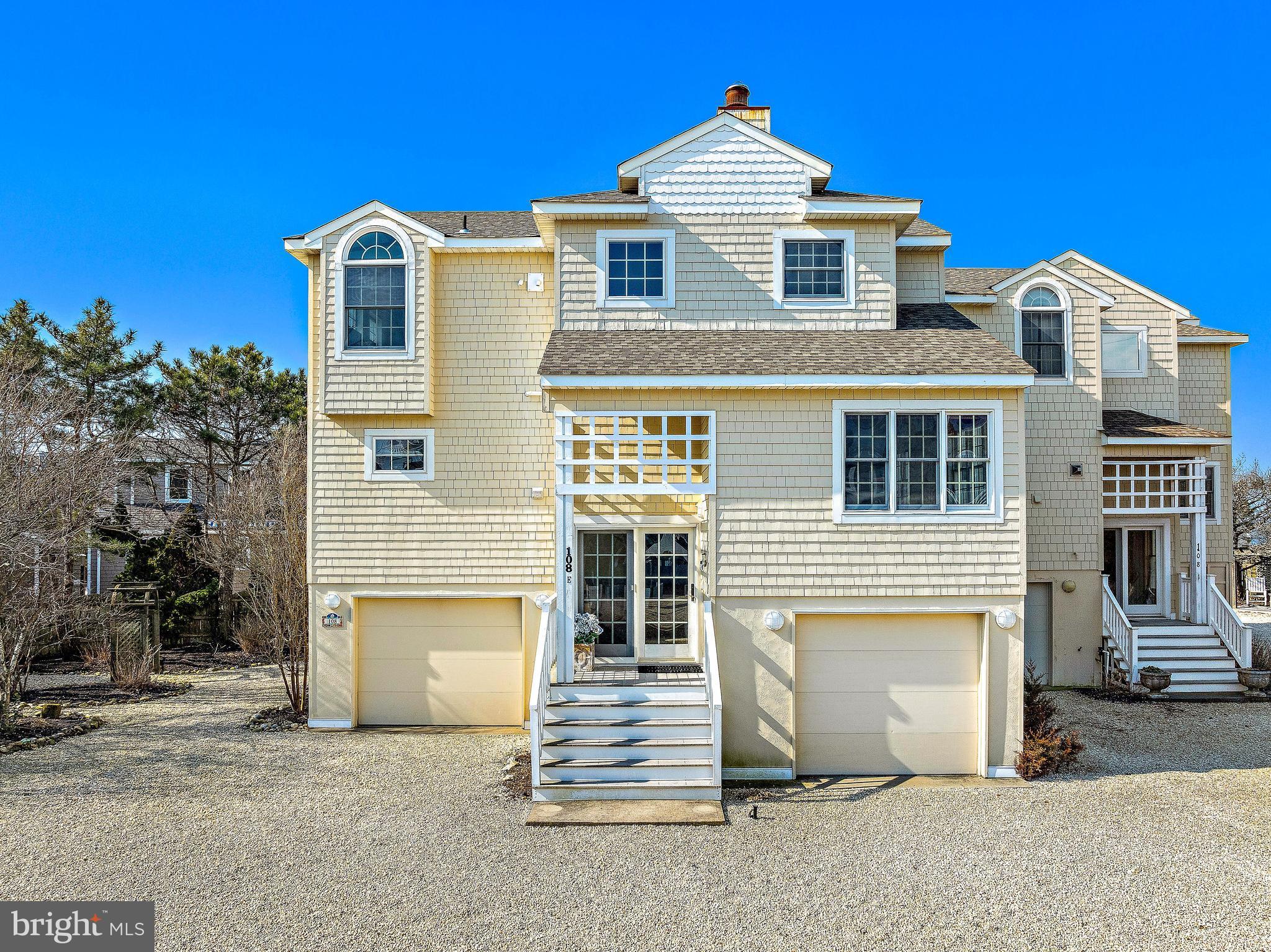 Real estate listing preview #1