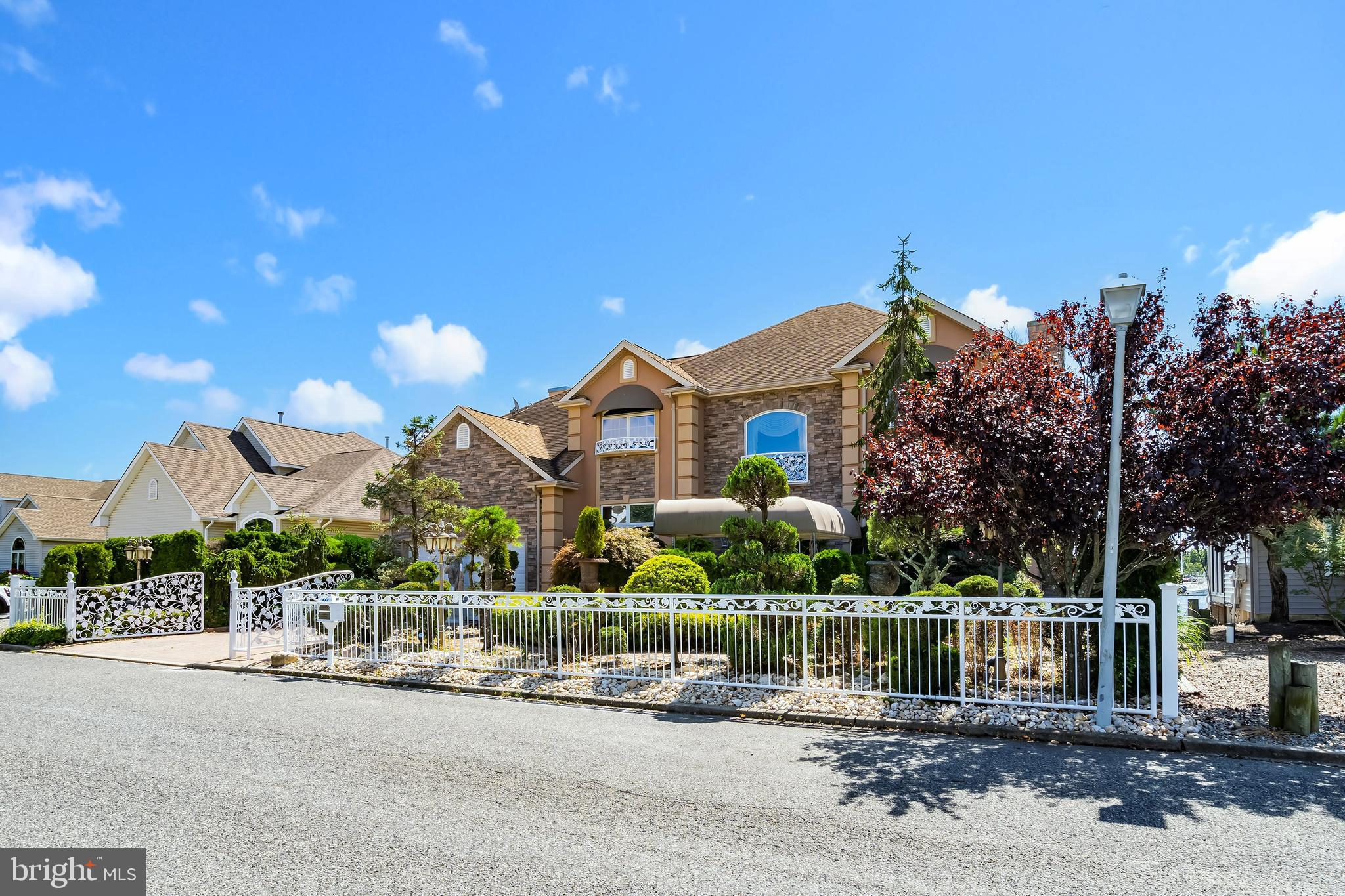 Real estate listing preview #5