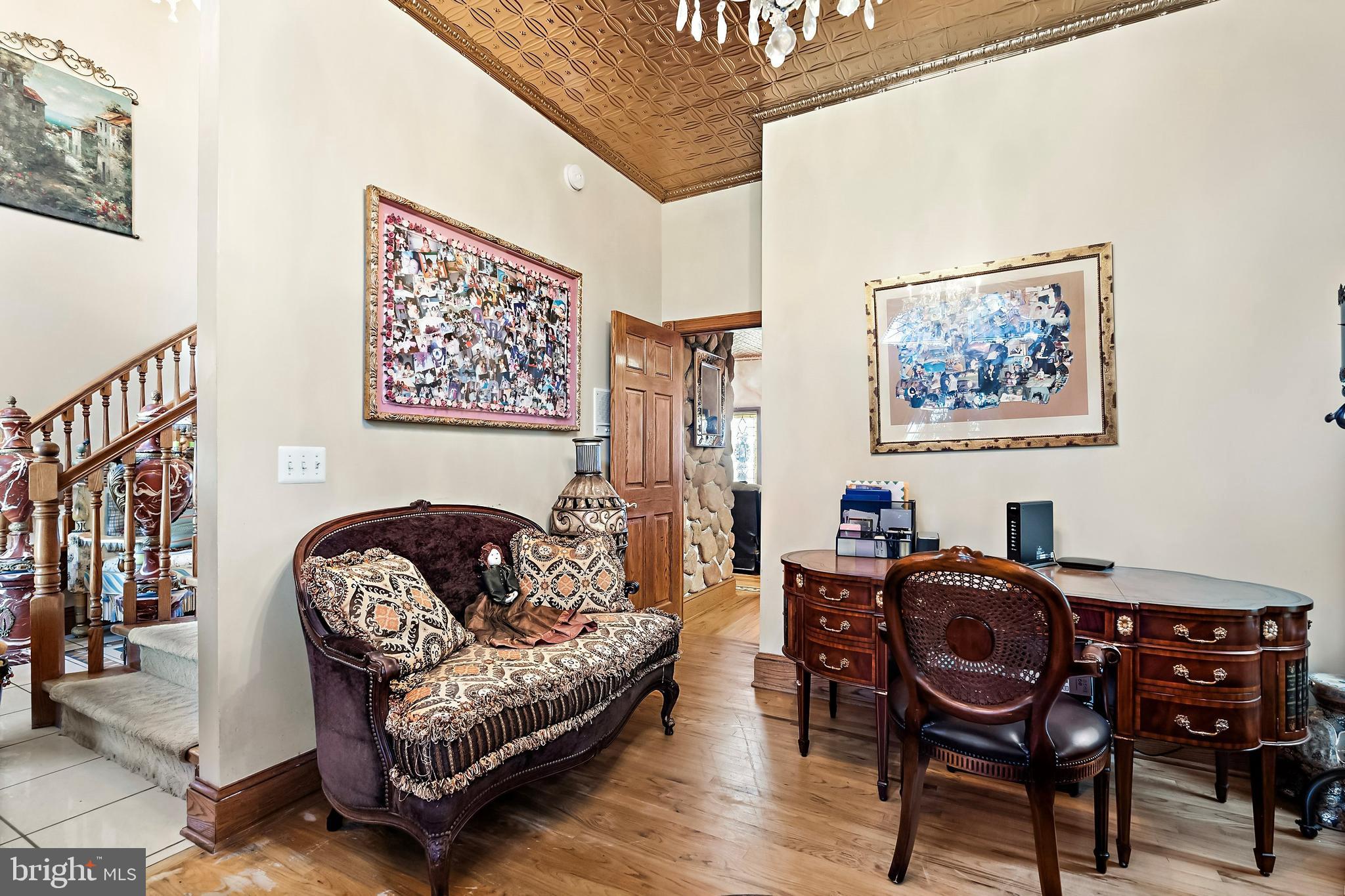 Real estate listing preview #8