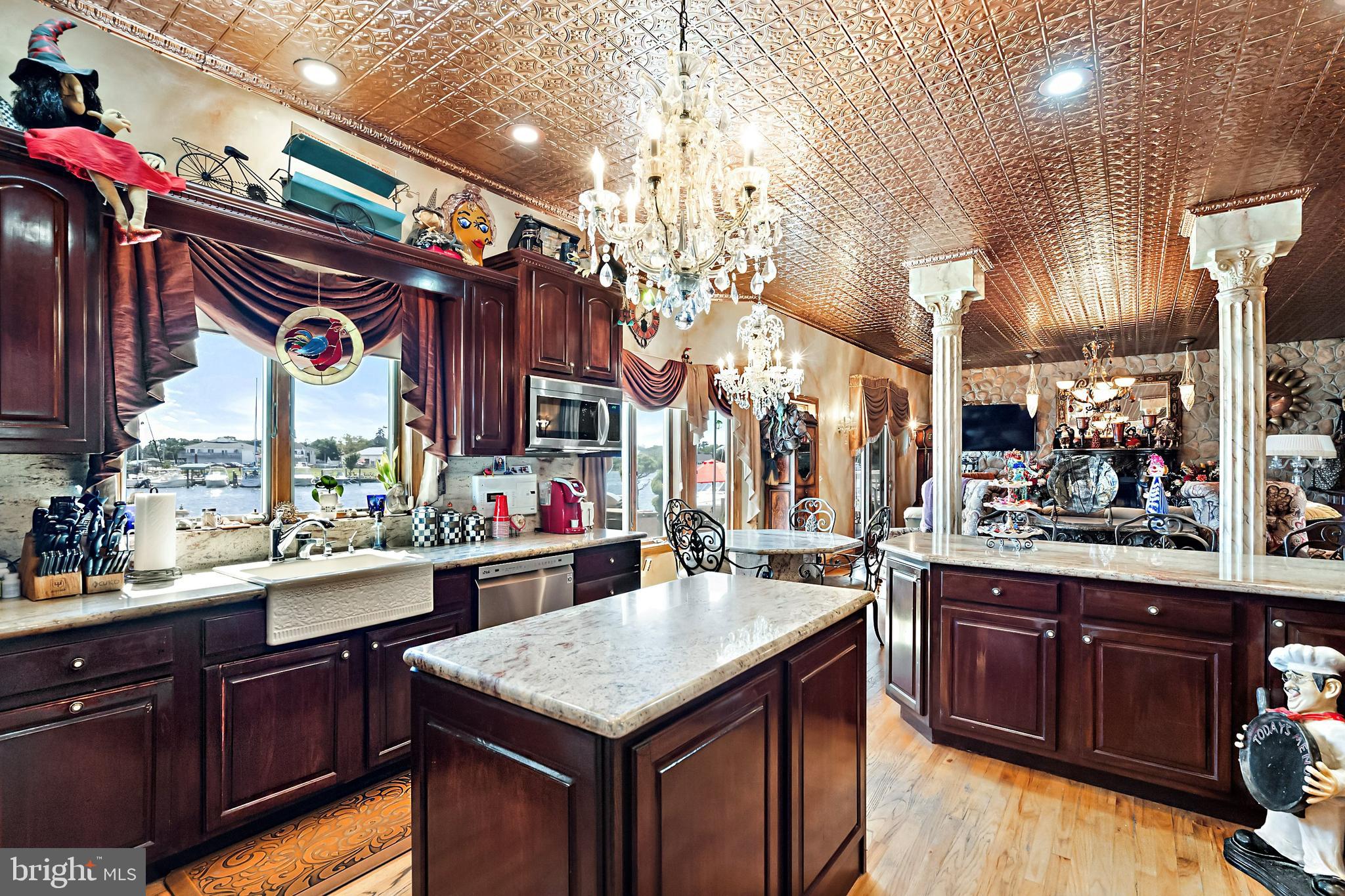 Real estate listing preview #12