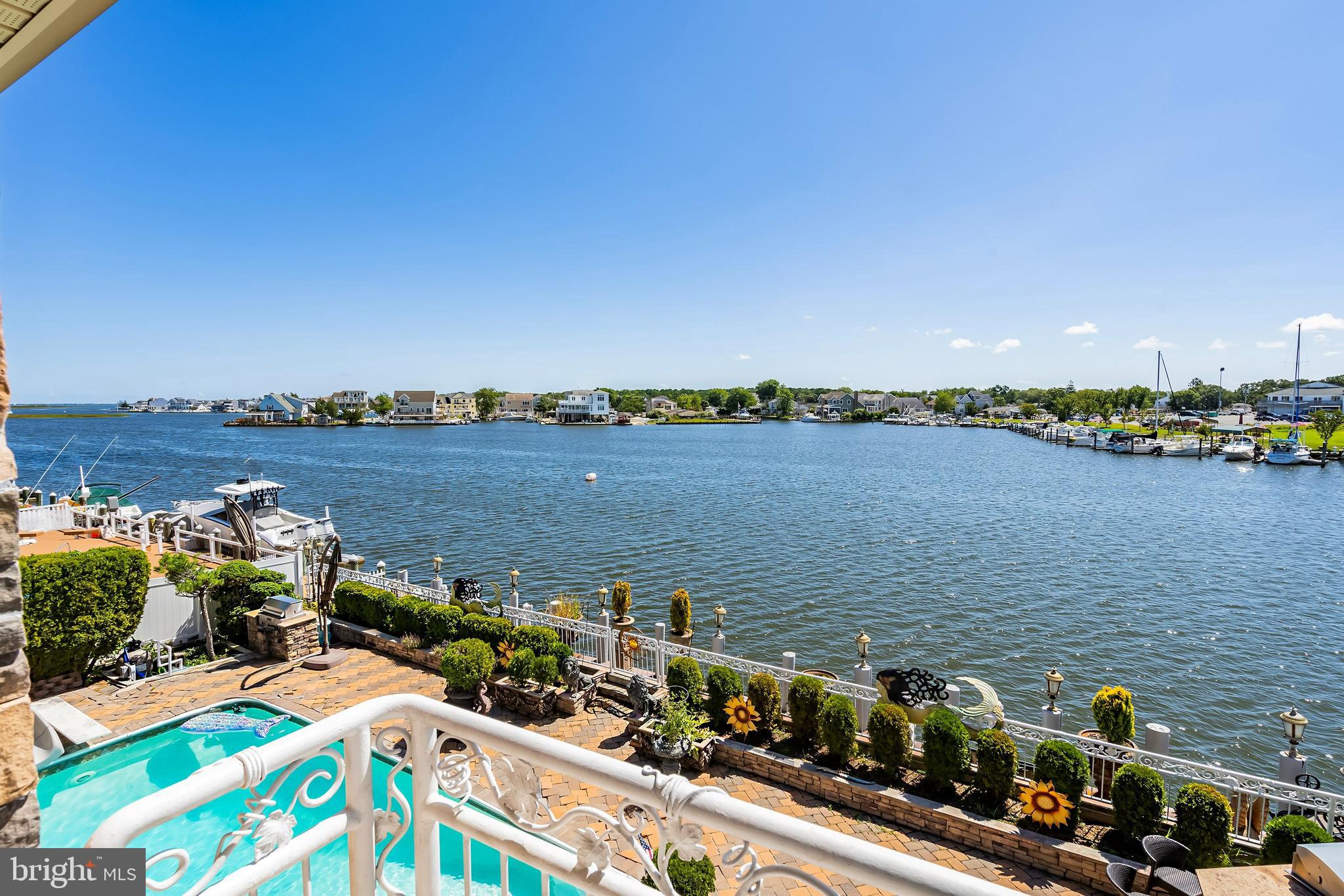 Real estate listing preview #32