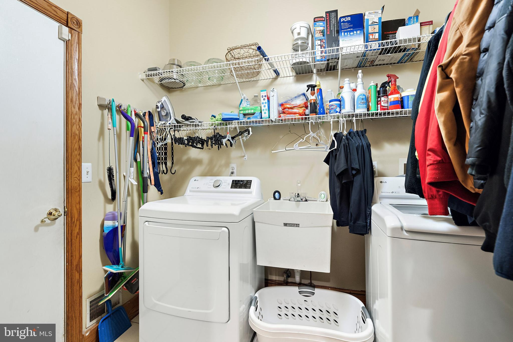 Real estate listing preview #16