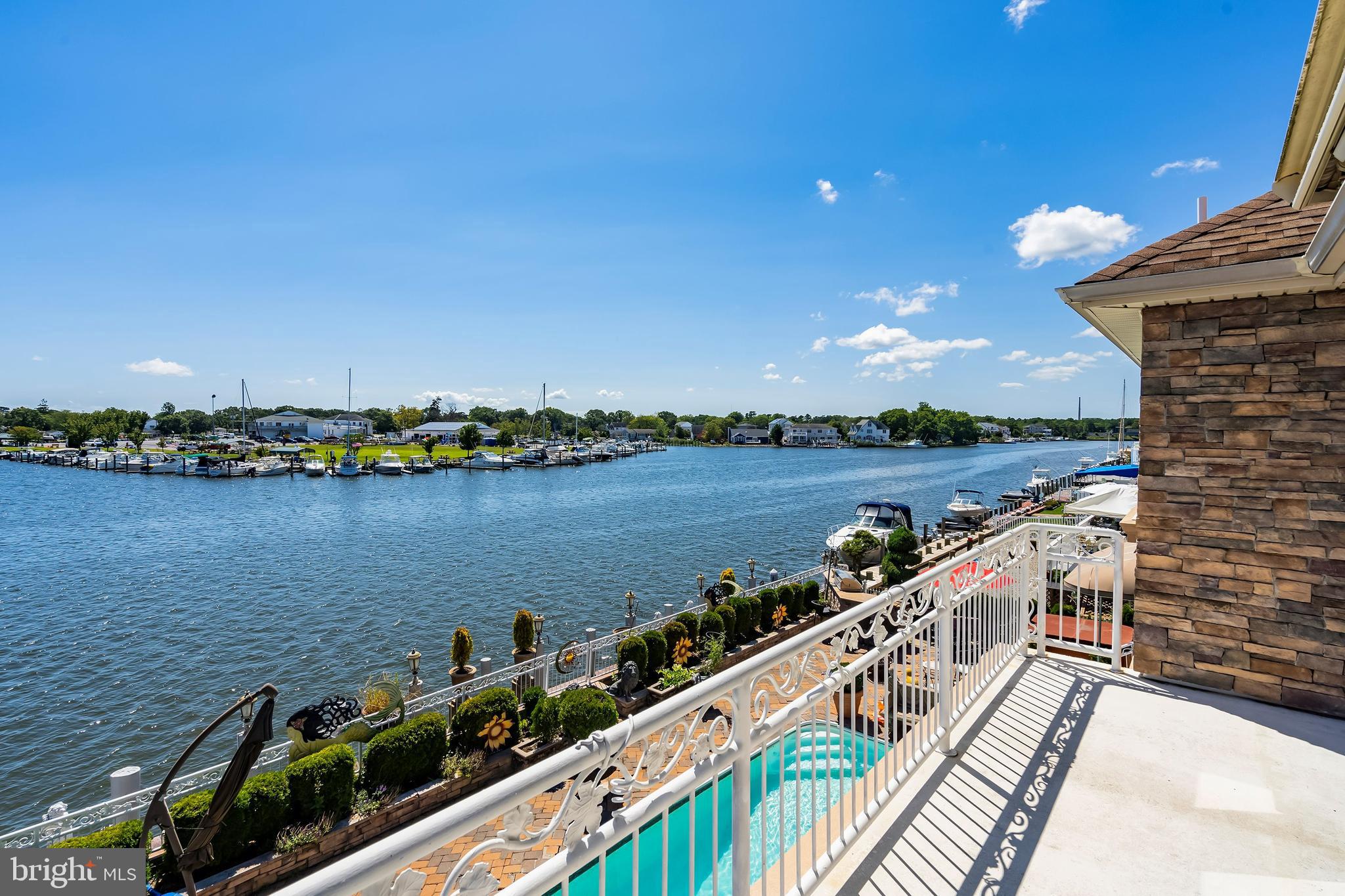 Real estate listing preview #34