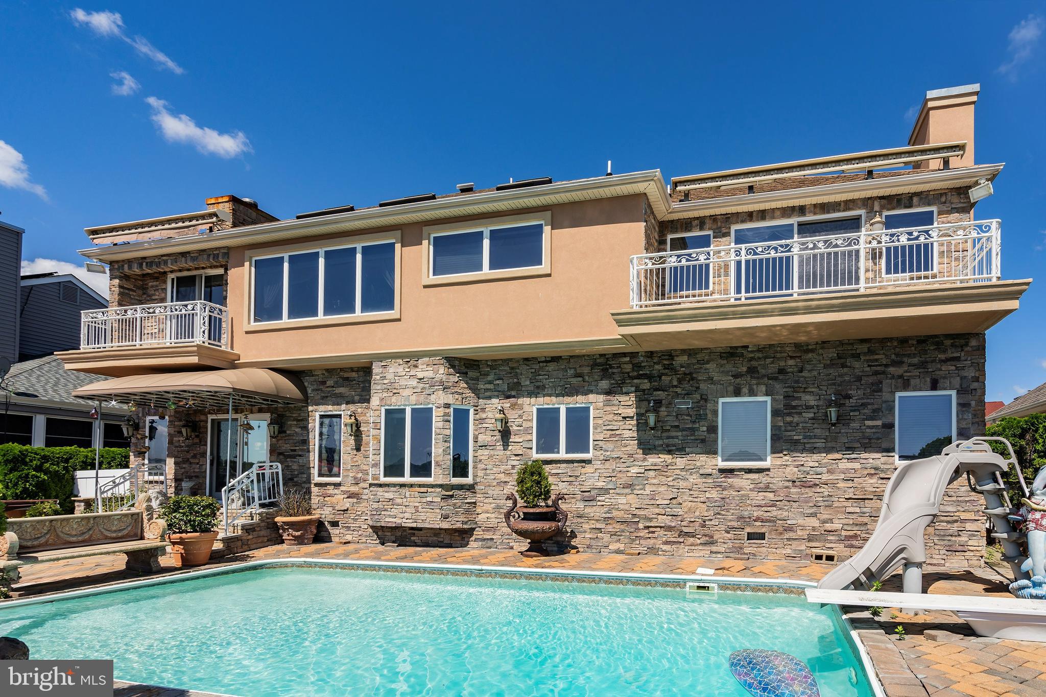 Real estate listing preview #45