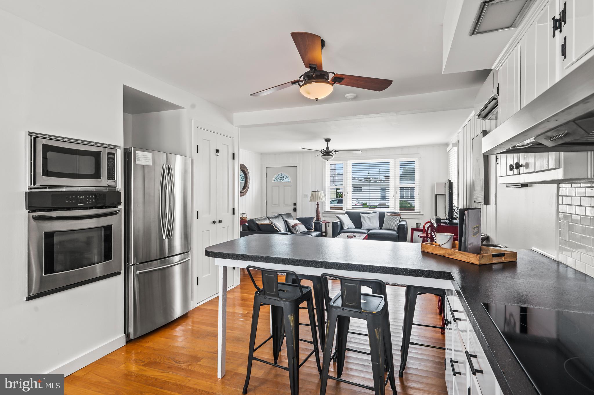 Real estate listing preview #9