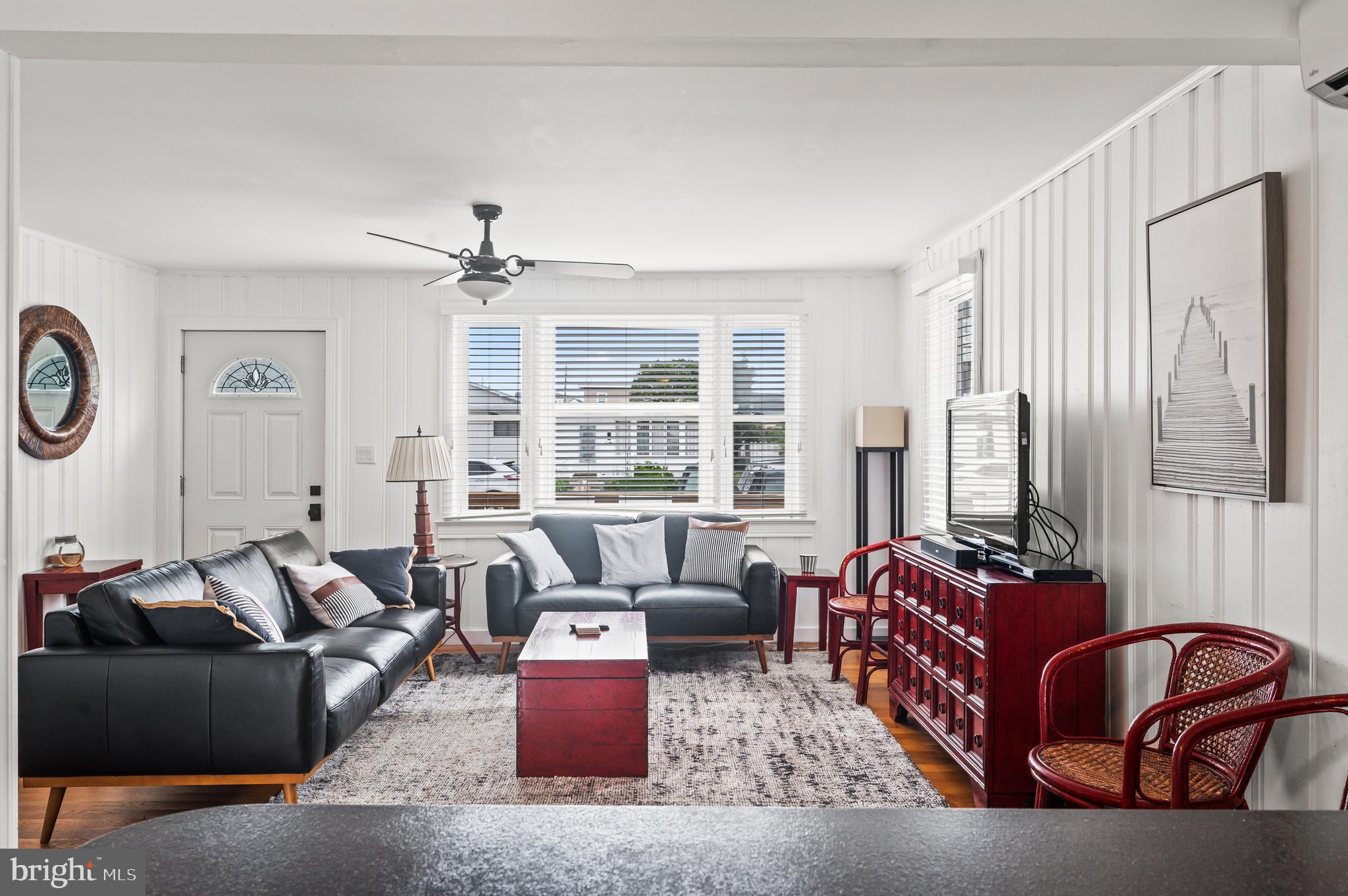 Real estate listing preview #14