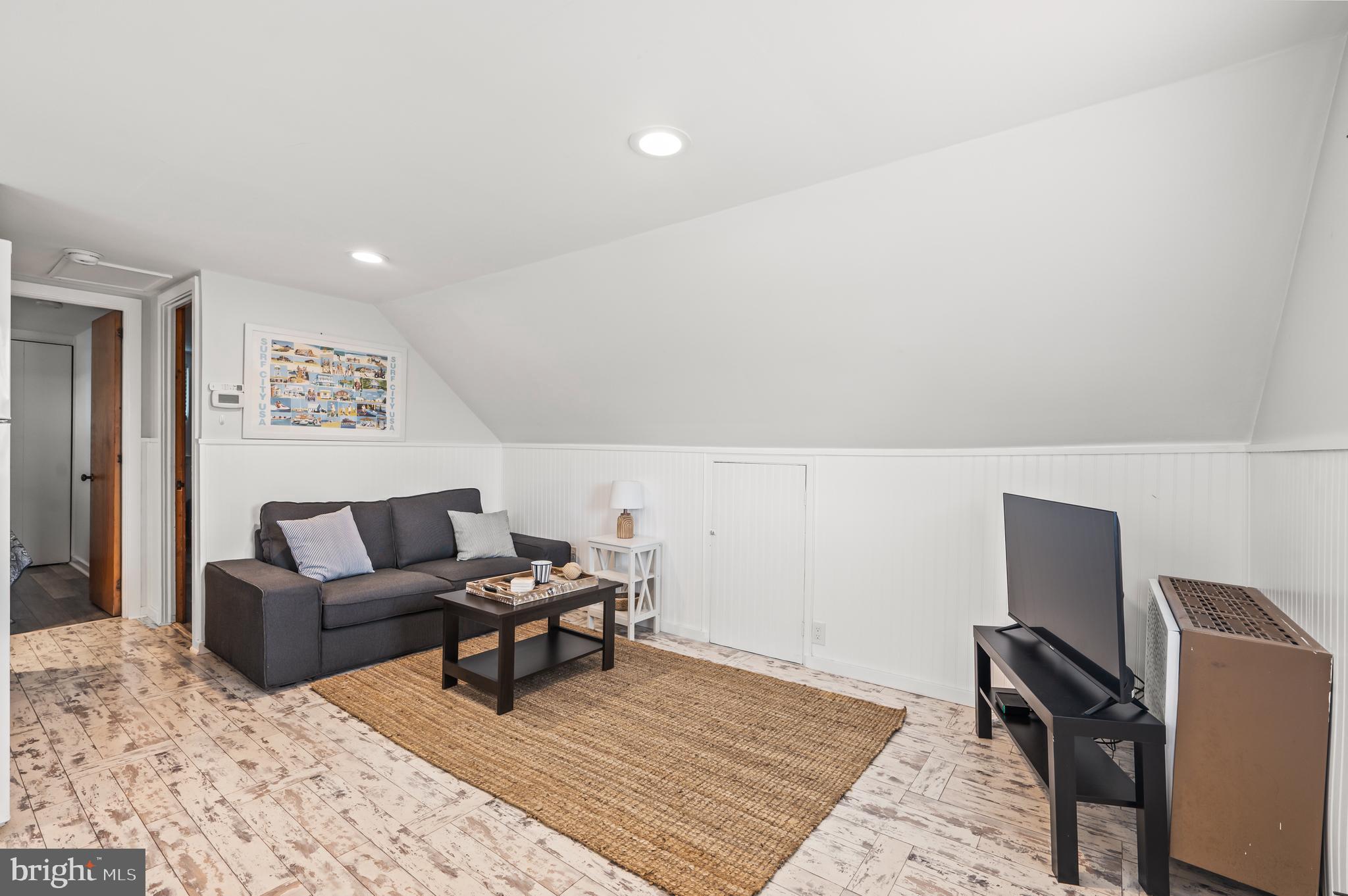 Real estate listing preview #25