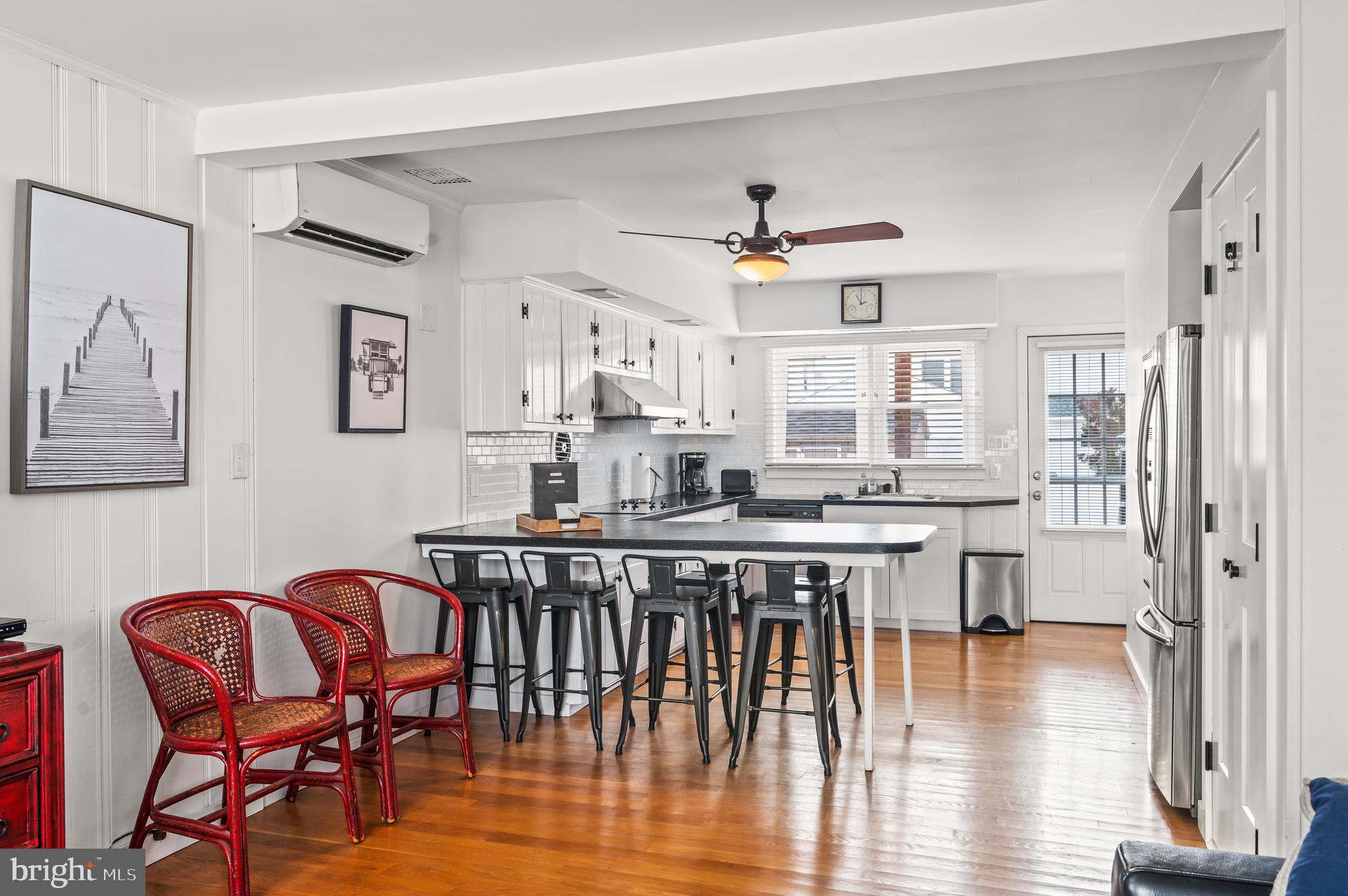 Real estate listing preview #6