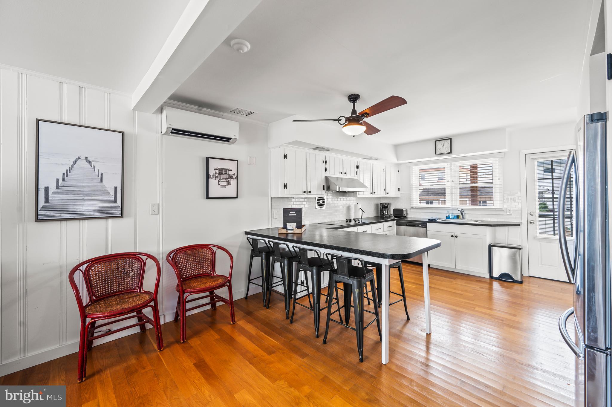 Real estate listing preview #8