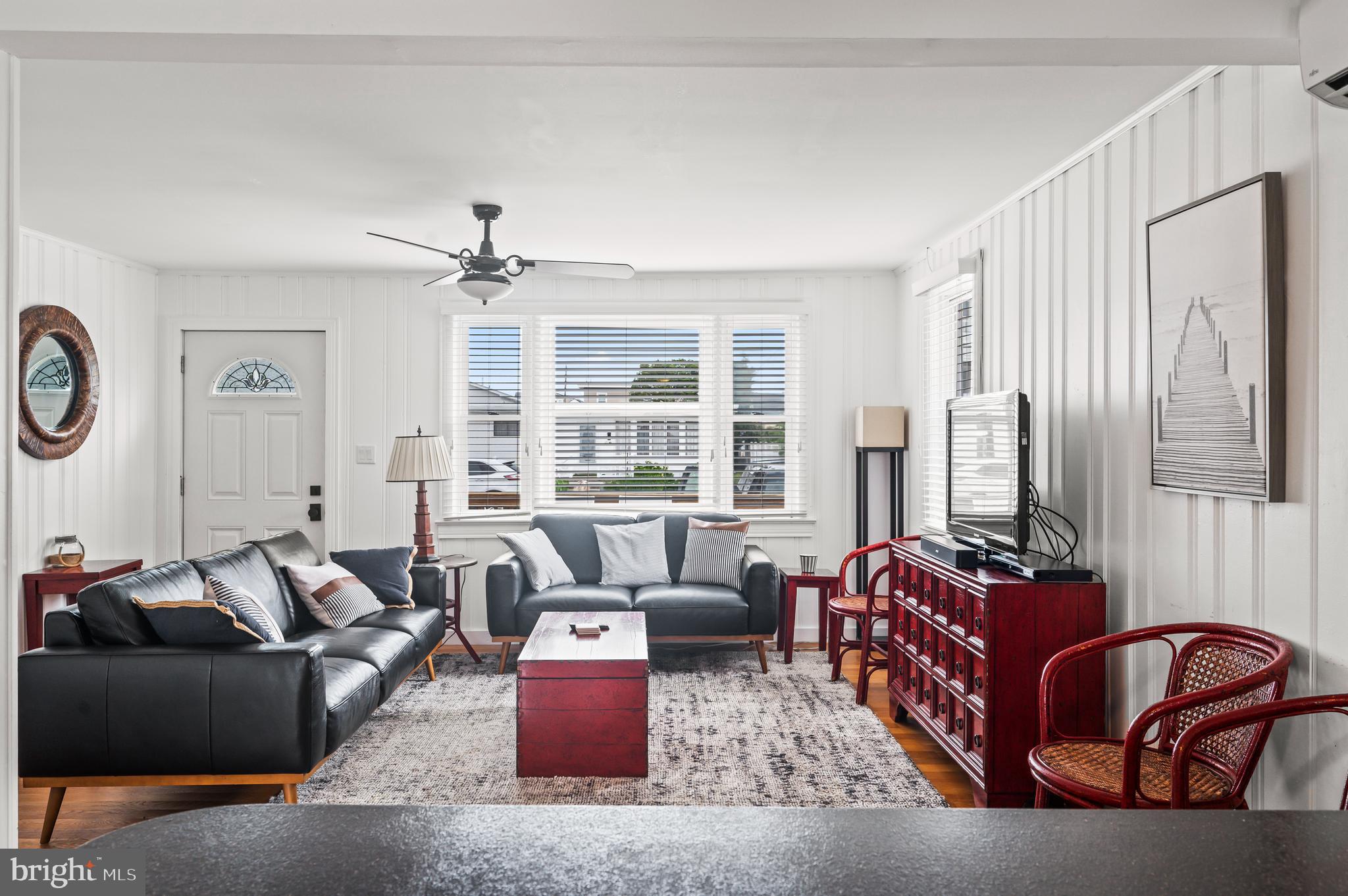 Real estate listing preview #4