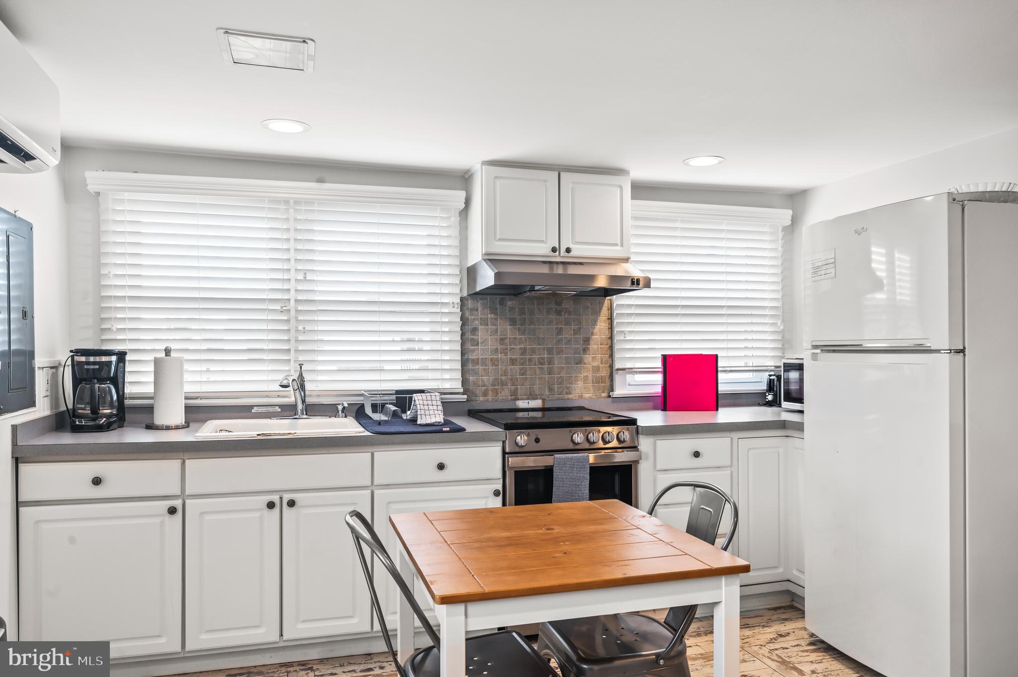 Real estate listing preview #27