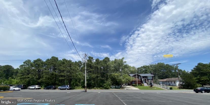 Real estate listing preview #11