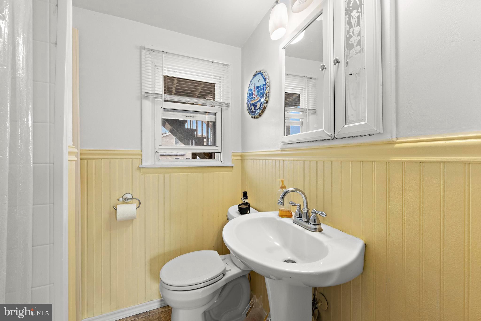 Real estate listing preview #16