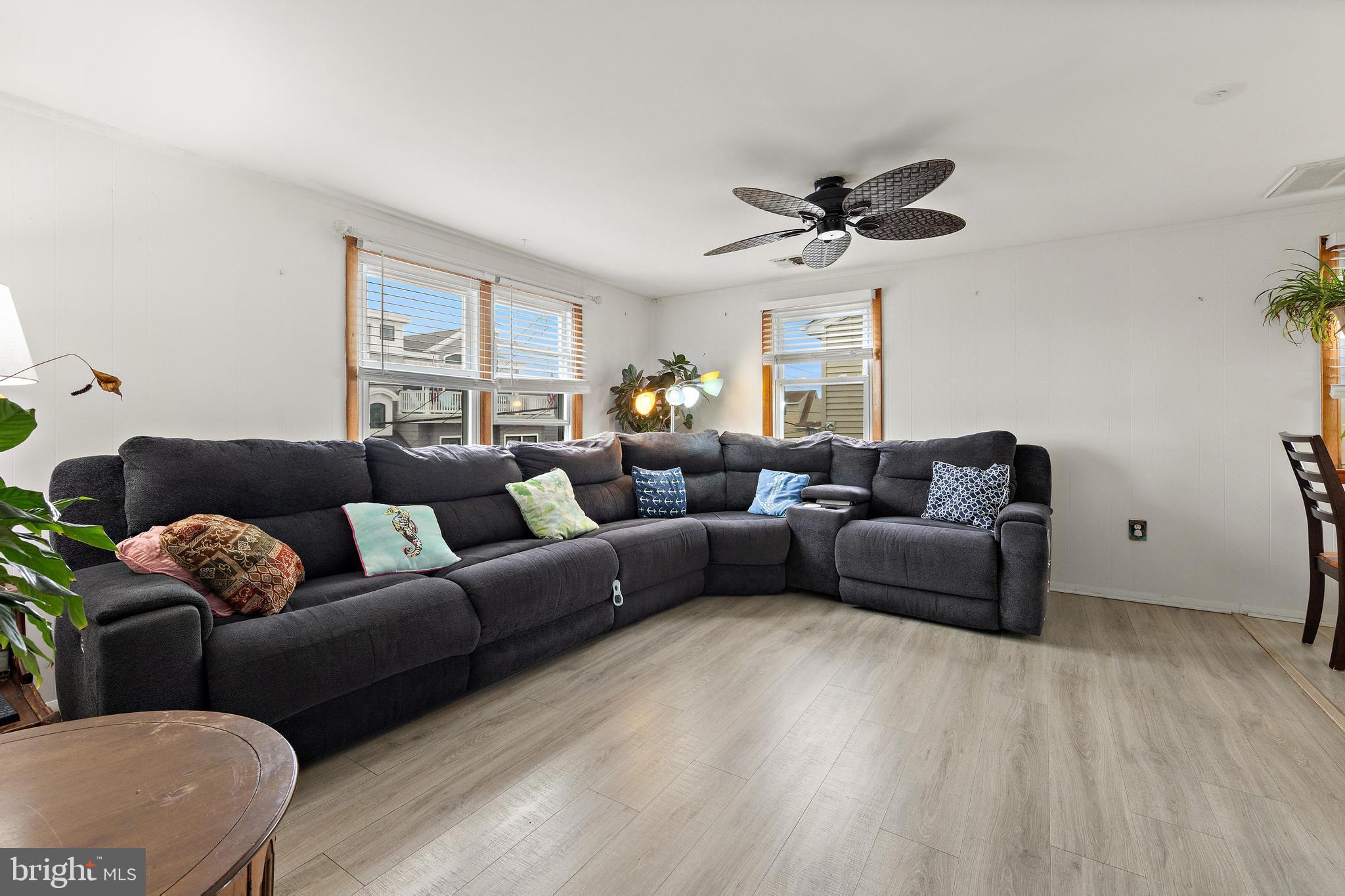 Real estate listing preview #5