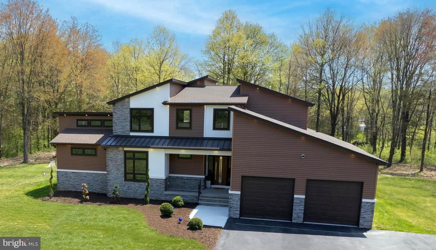 Real estate listing preview #2