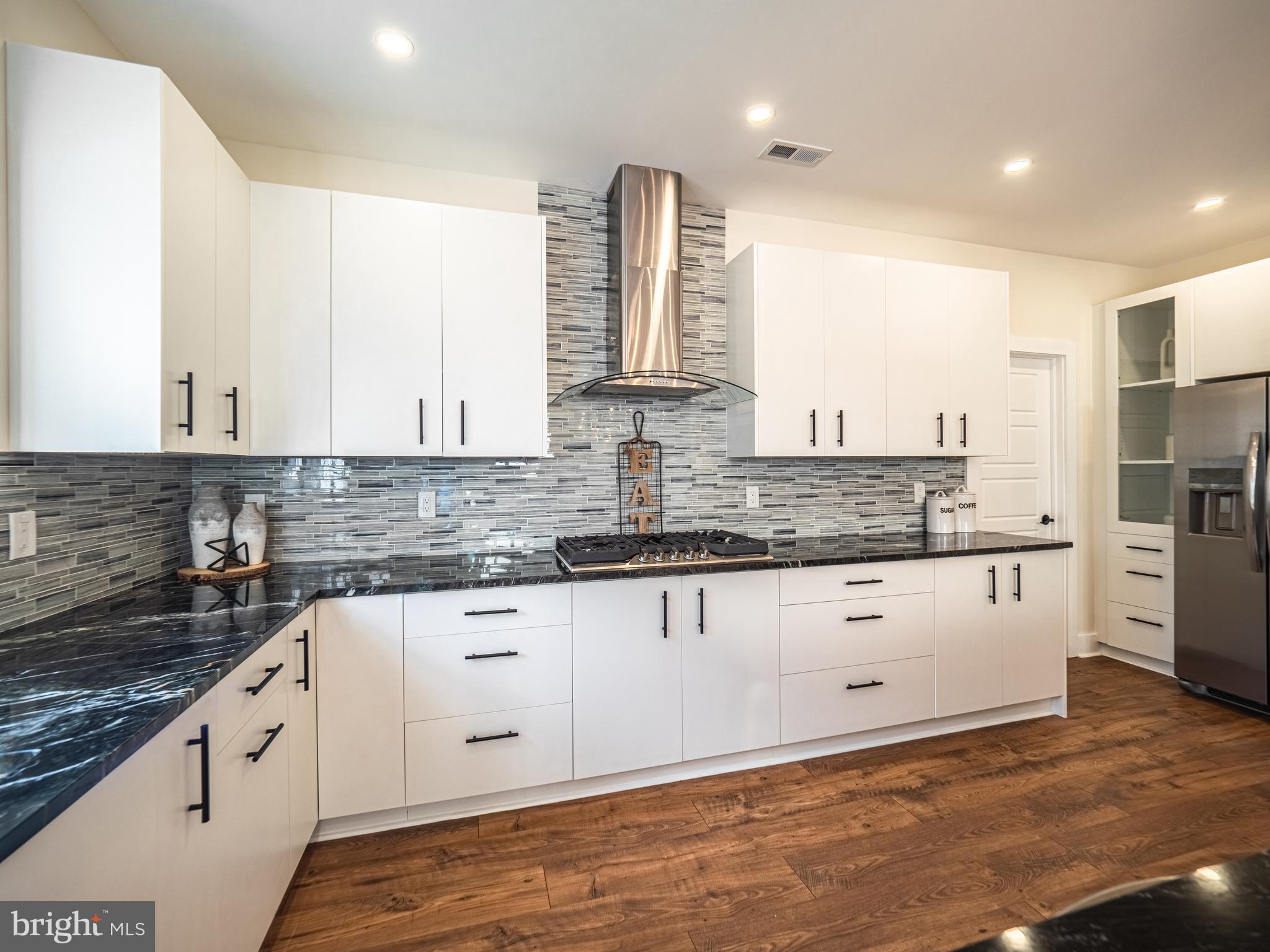 Real estate listing preview #19