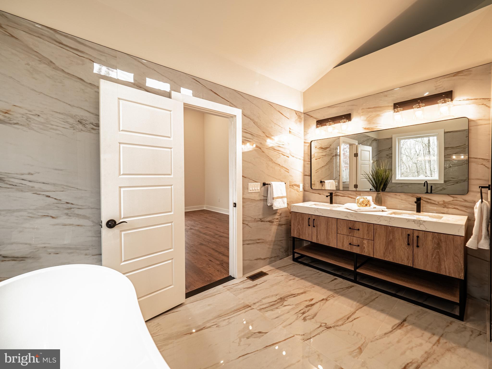 Real estate listing preview #25