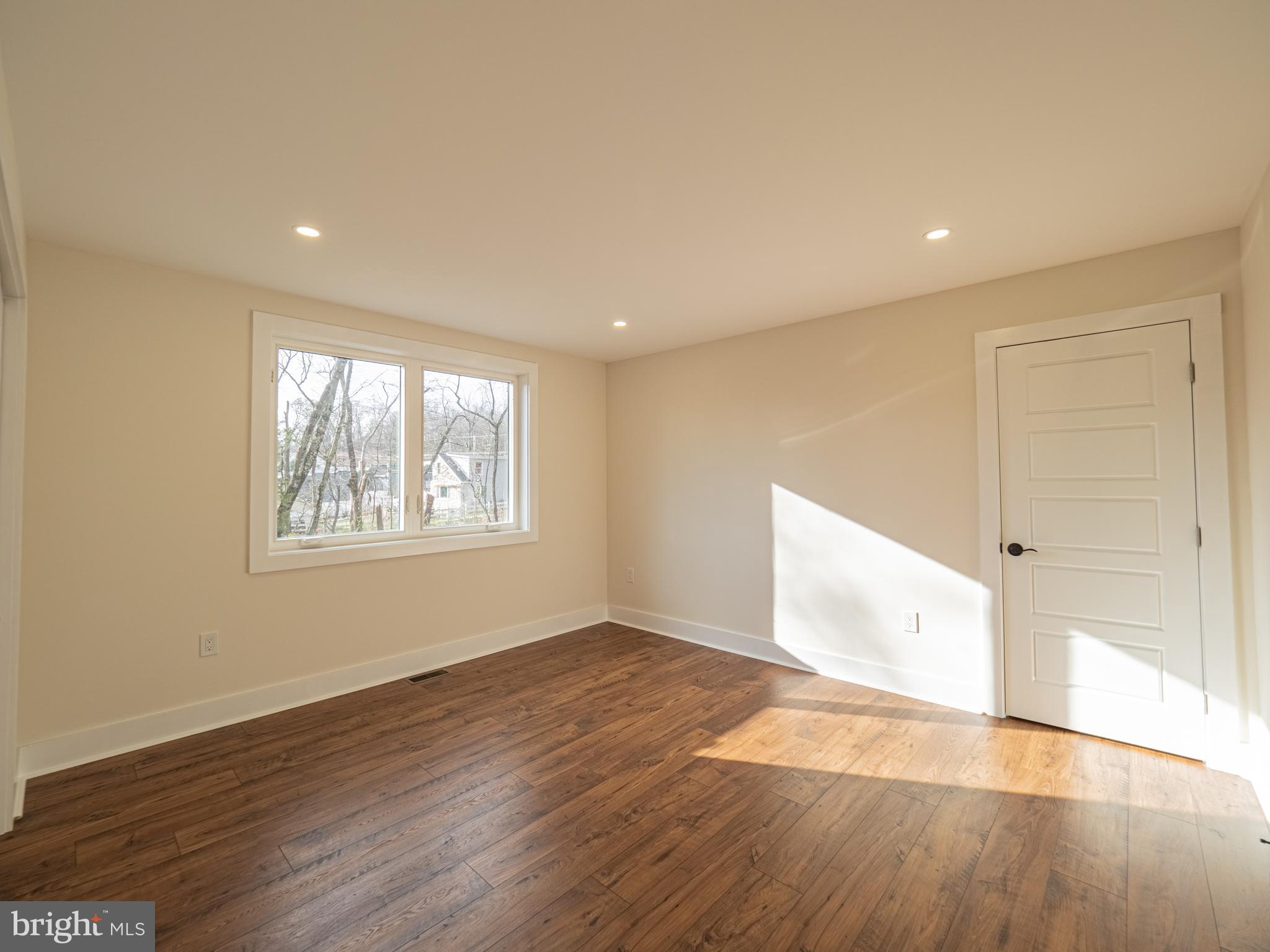 Real estate listing preview #30