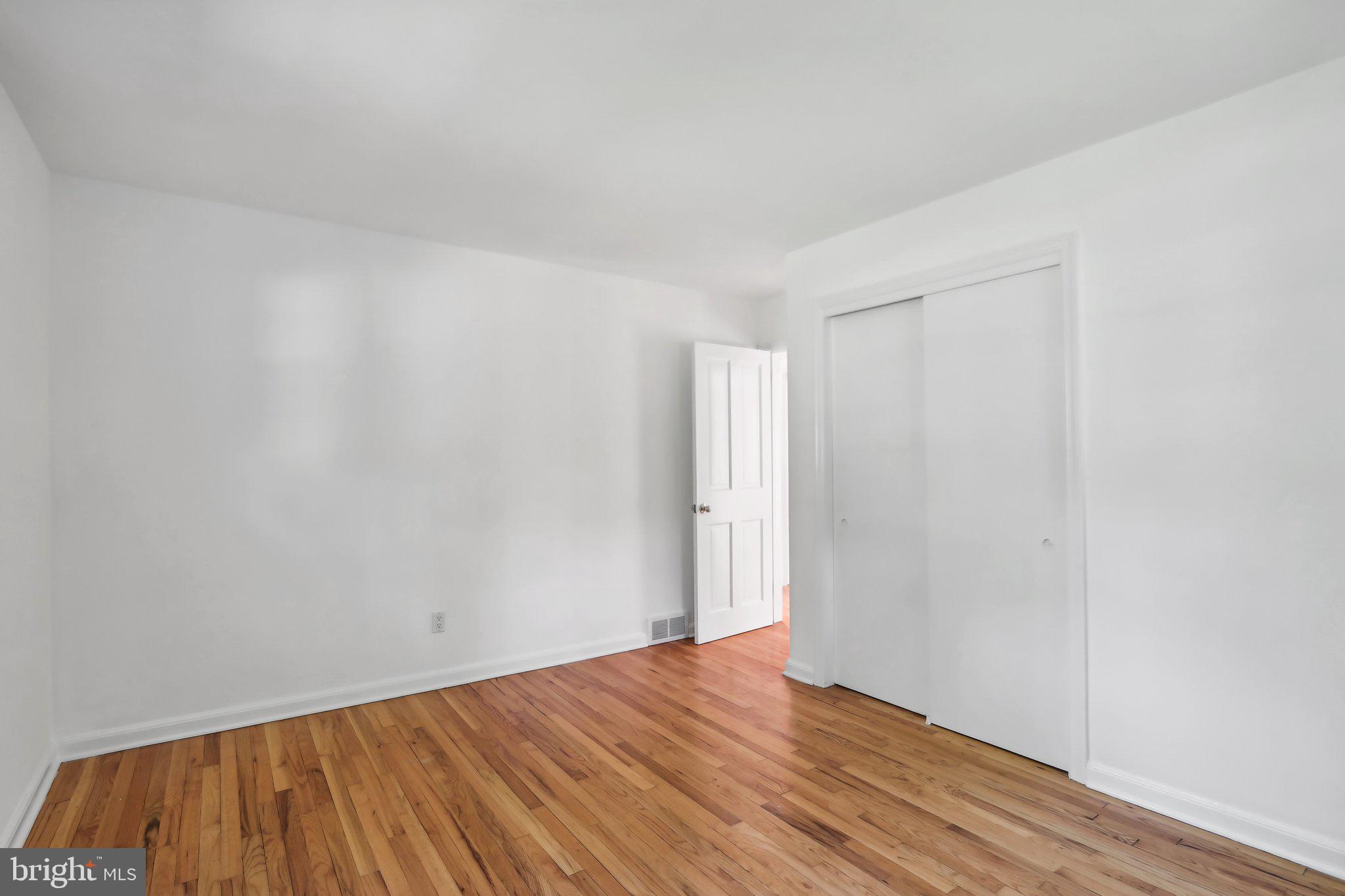 Real estate listing preview #20