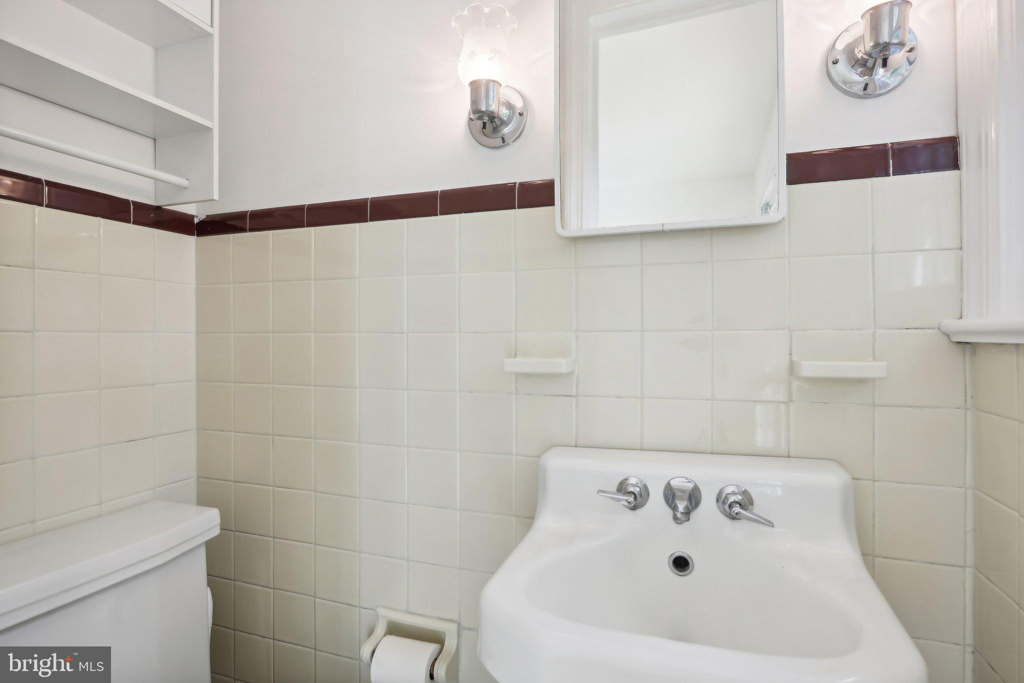 Real estate listing preview #24