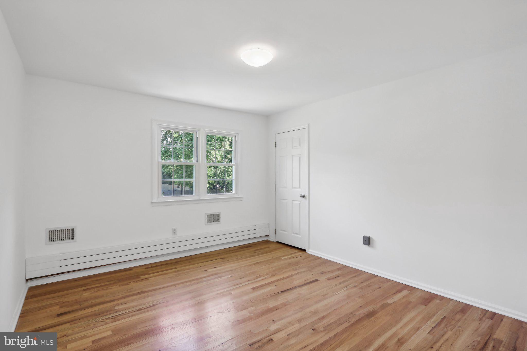 Real estate listing preview #29