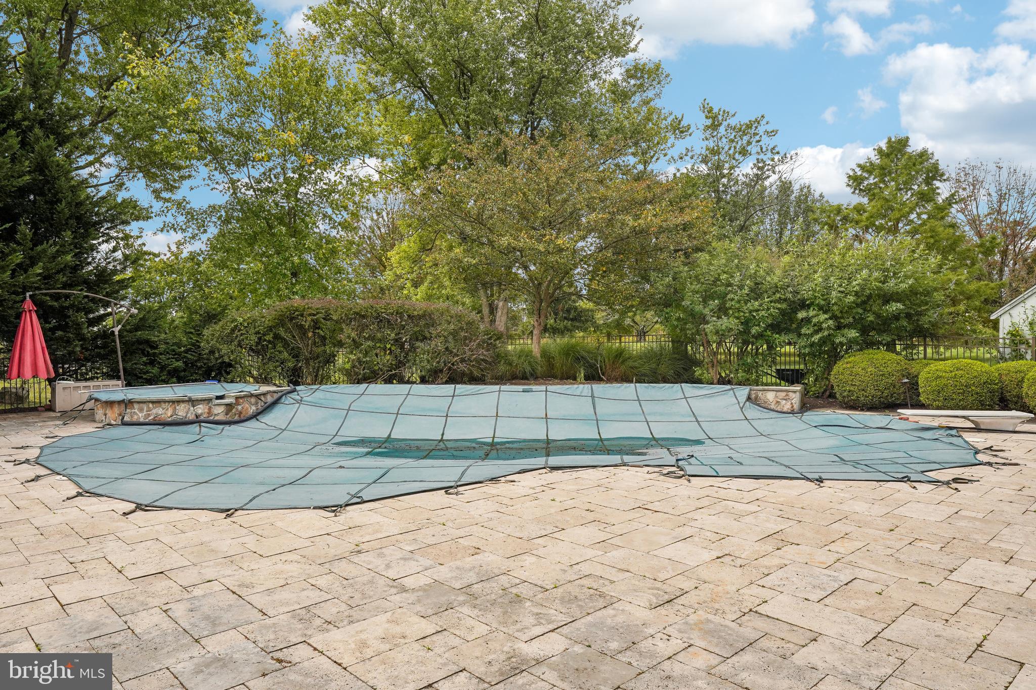 Real estate listing preview #64