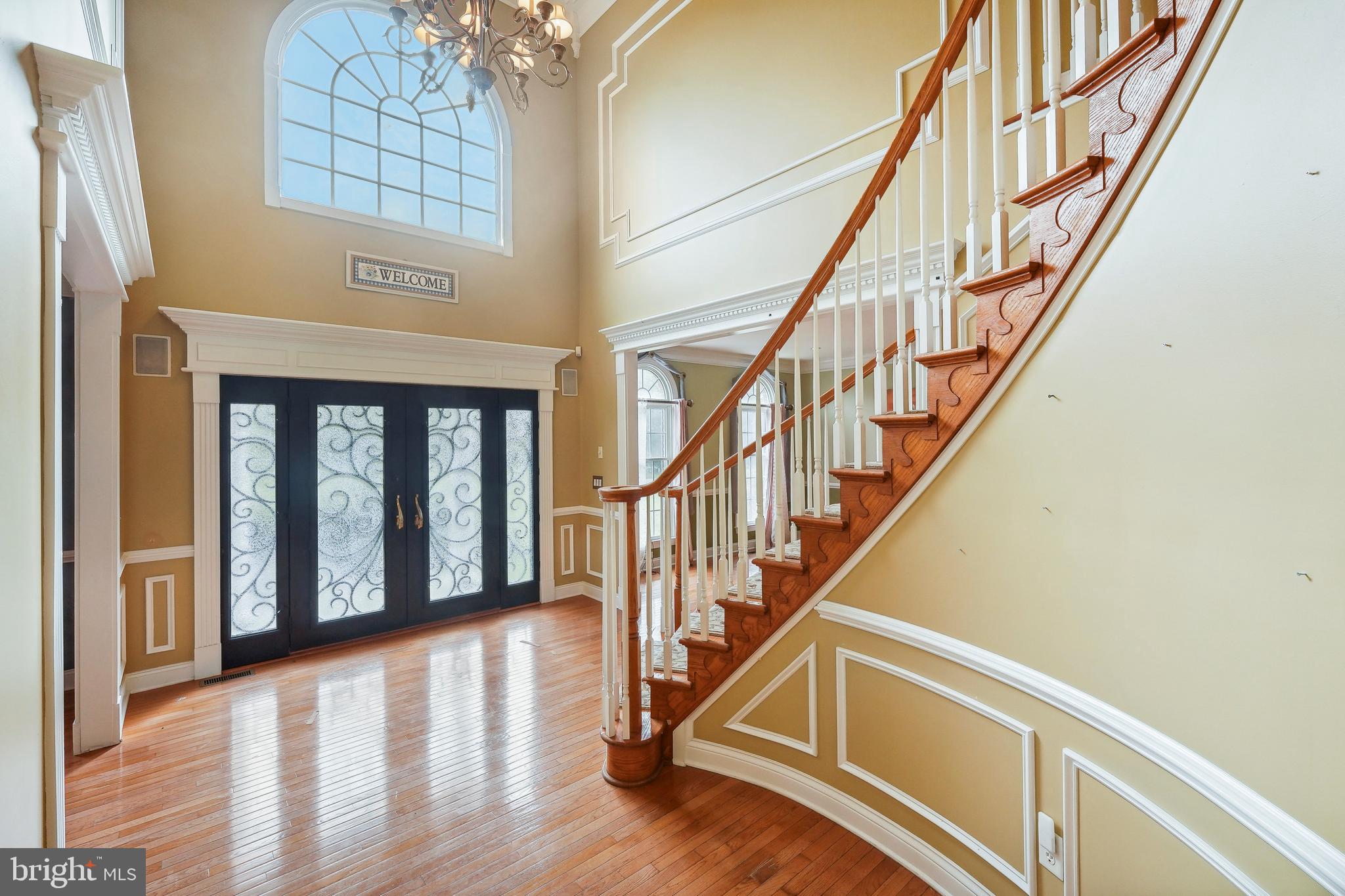 Real estate listing preview #6