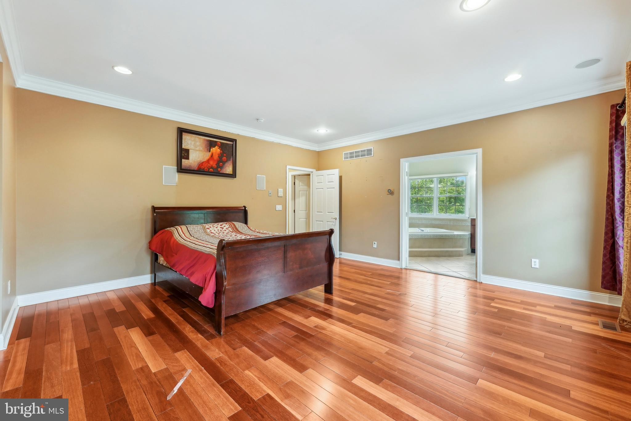 Real estate listing preview #36