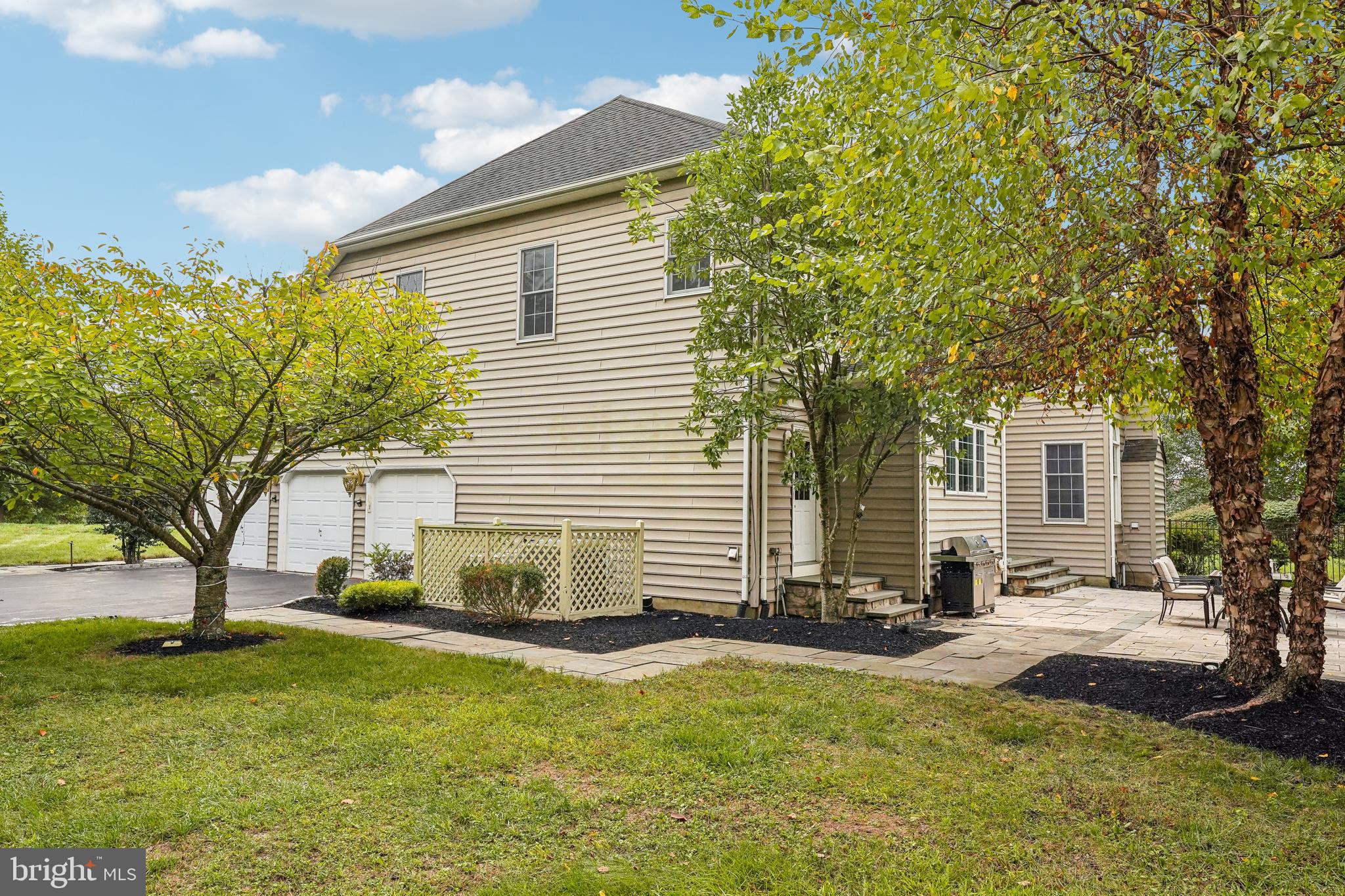 Real estate listing preview #61