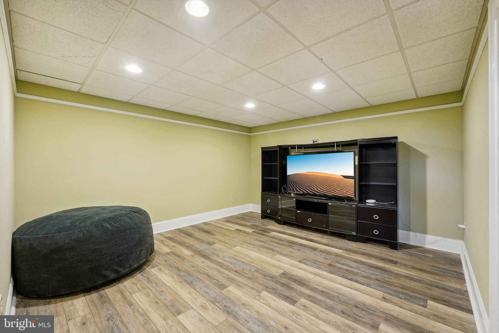 Real estate listing preview #54