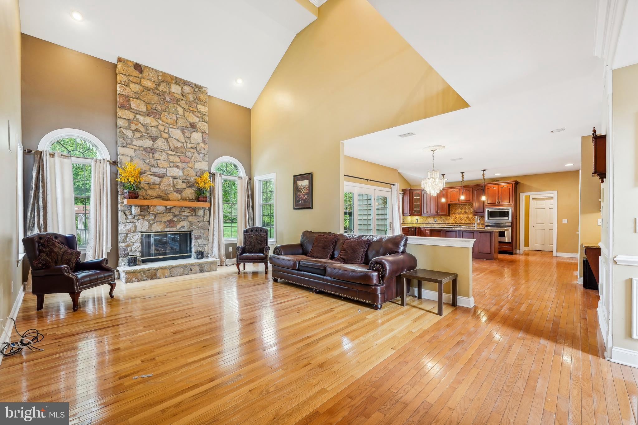 Real estate listing preview #9