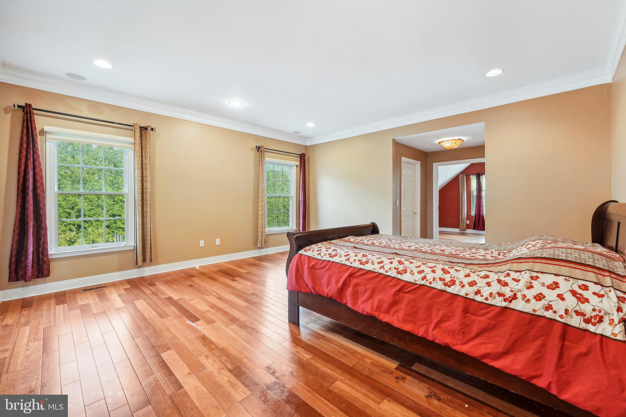 Real estate listing preview #34